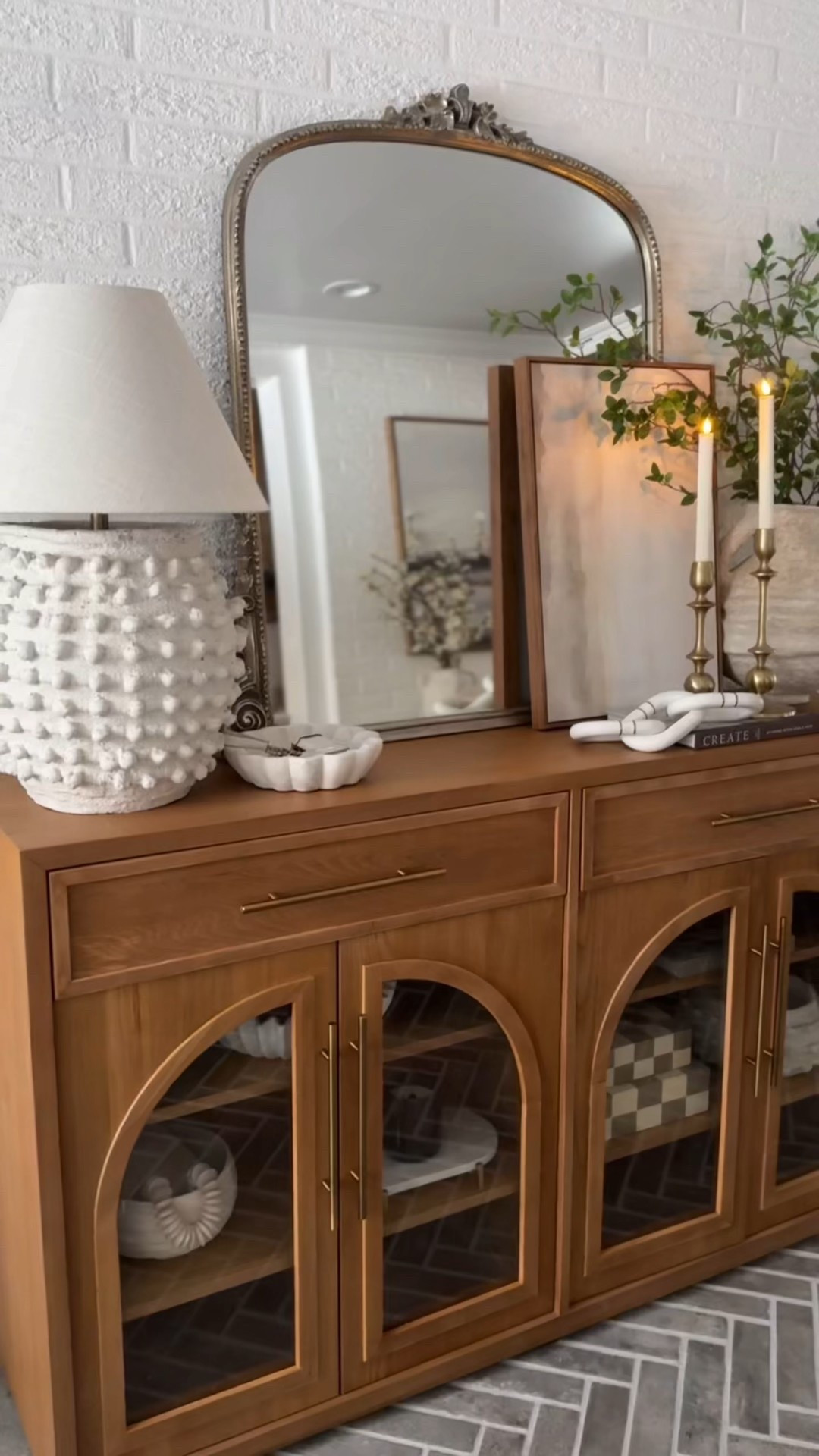 New year, fresh spaces ✨ I’m kicking off my home refresh room by room, starting with my entryway — and I’m in love with this beautiful Valborg 63” sideboard from @hernest. The arched glass detailing is such a statement and instantly elevates the space.

And the best part? It arrives fully assembled… no spending hours building furniture (a true dream 🙌).

Here’s to creating a home that feels warm, welcoming, and refreshed for the year ahead 🤍

#HERNEST #HernestBlackFriday
#WinterAtHernest #MyHernestHome #NewYearRefresh #EntrywayStyle

#LTKSeasonal #LTKHome #LTKSaleAlert
