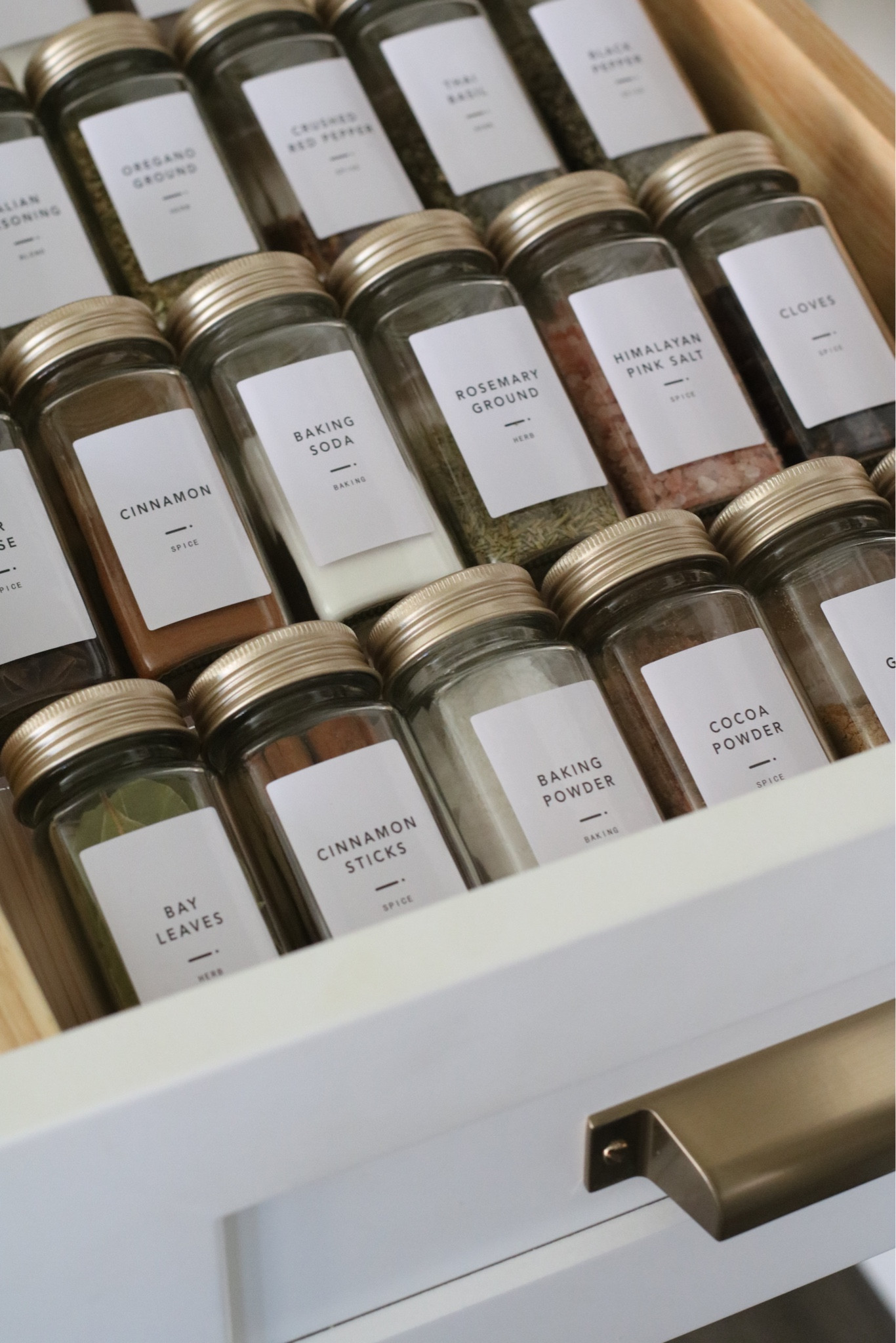 Aesthetic Kitchen Organization 🙌🏻

#LTKhome #LTKGiftGuide #LTKSeasonal