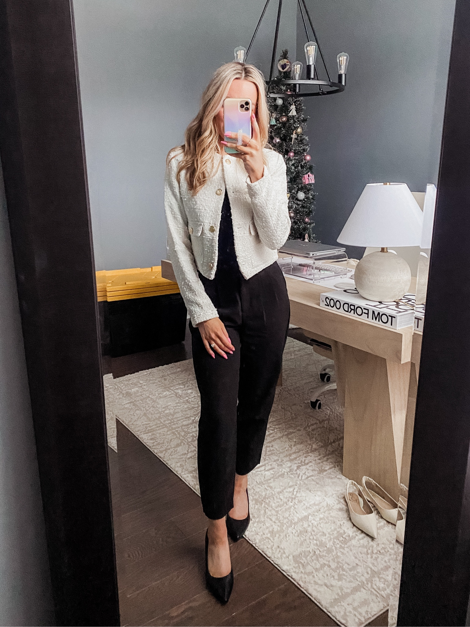 Work outfit. 


Abercrombie. Express. Sam Edelman. 

#LTKfindsunder100 #LTKworkwear #LTKstyletip