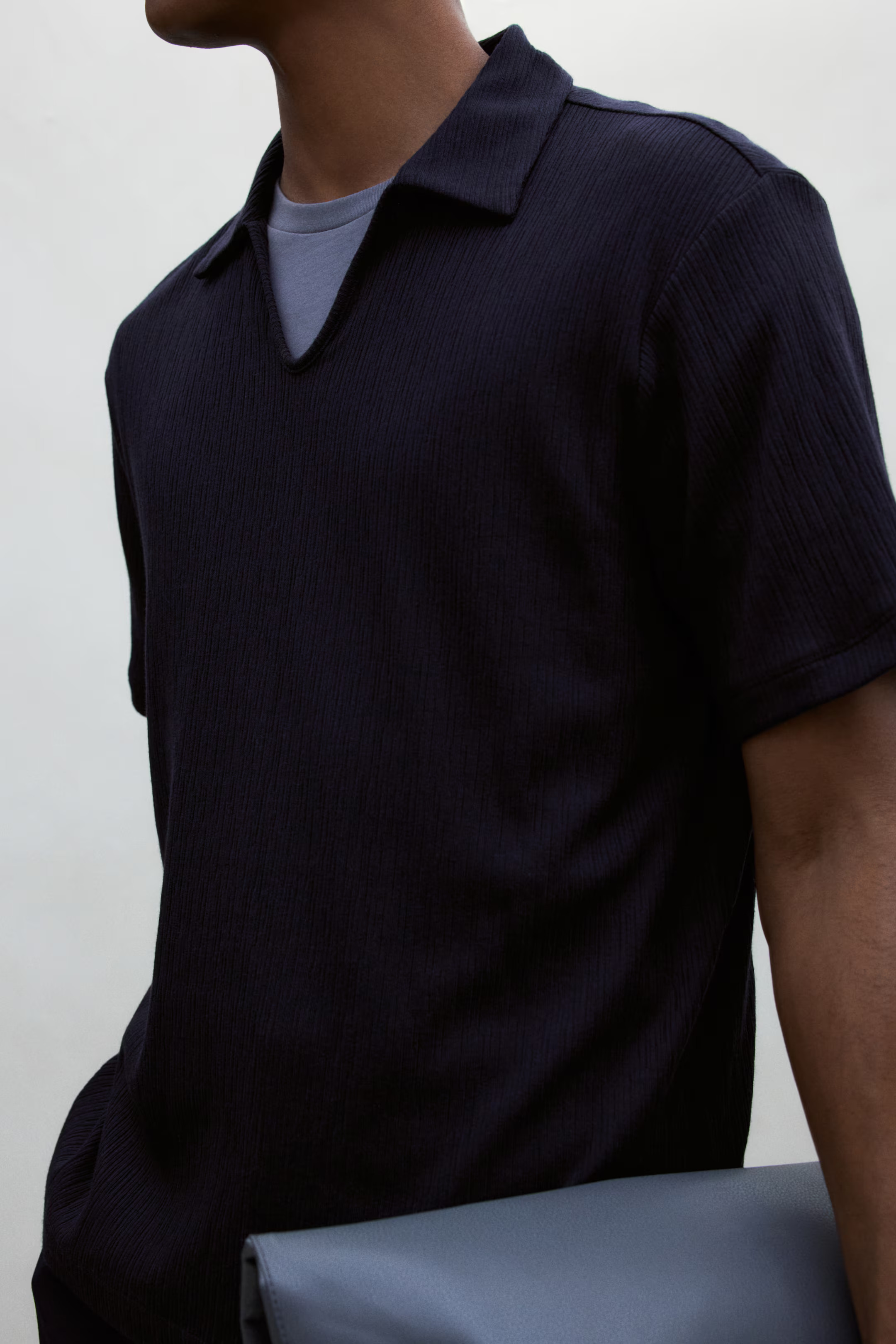 Regular-Fit T-Shirt with Collar | H&M (US + CA)