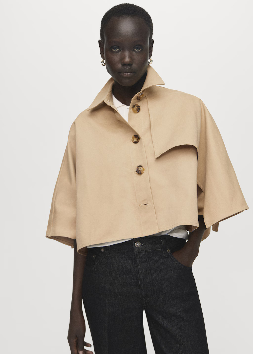 Cape-style cropped trench coat - Women | MANGO United Kingdom | MANGO (UK)