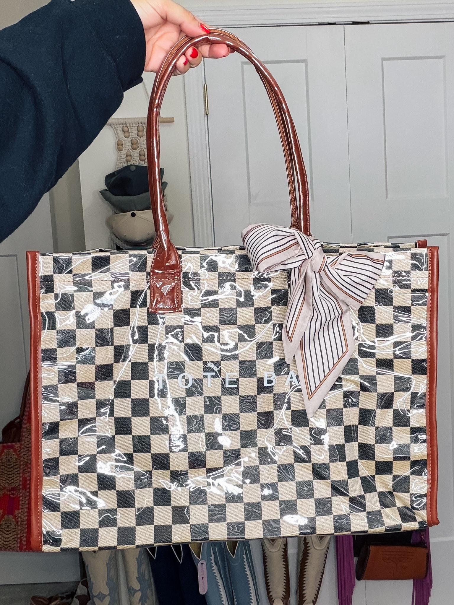 The perfect bag tote for fall - look for less - tote bag - fall purse amazonfinds - Amazon fashion  find - checkered bag perfect teacher bag

#LTKdayinmylife #LTKmomlife #LTKWorkwear