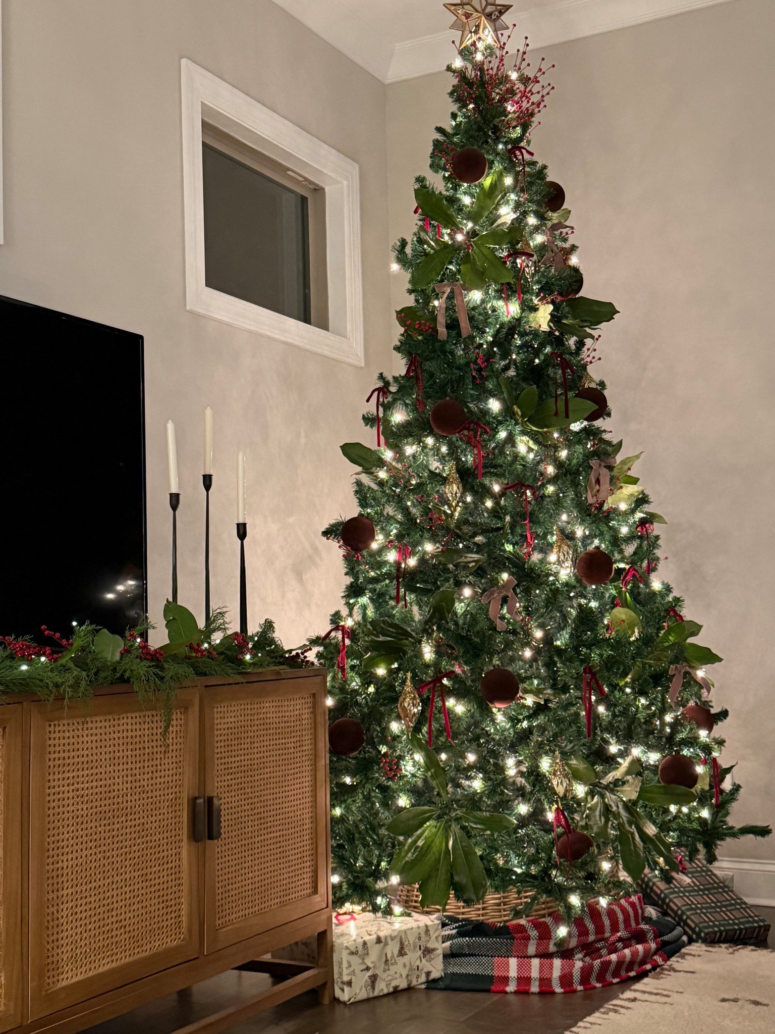 Ralph Lauren holiday decor inspo 



#LTKSeasonal #LTKHoliday