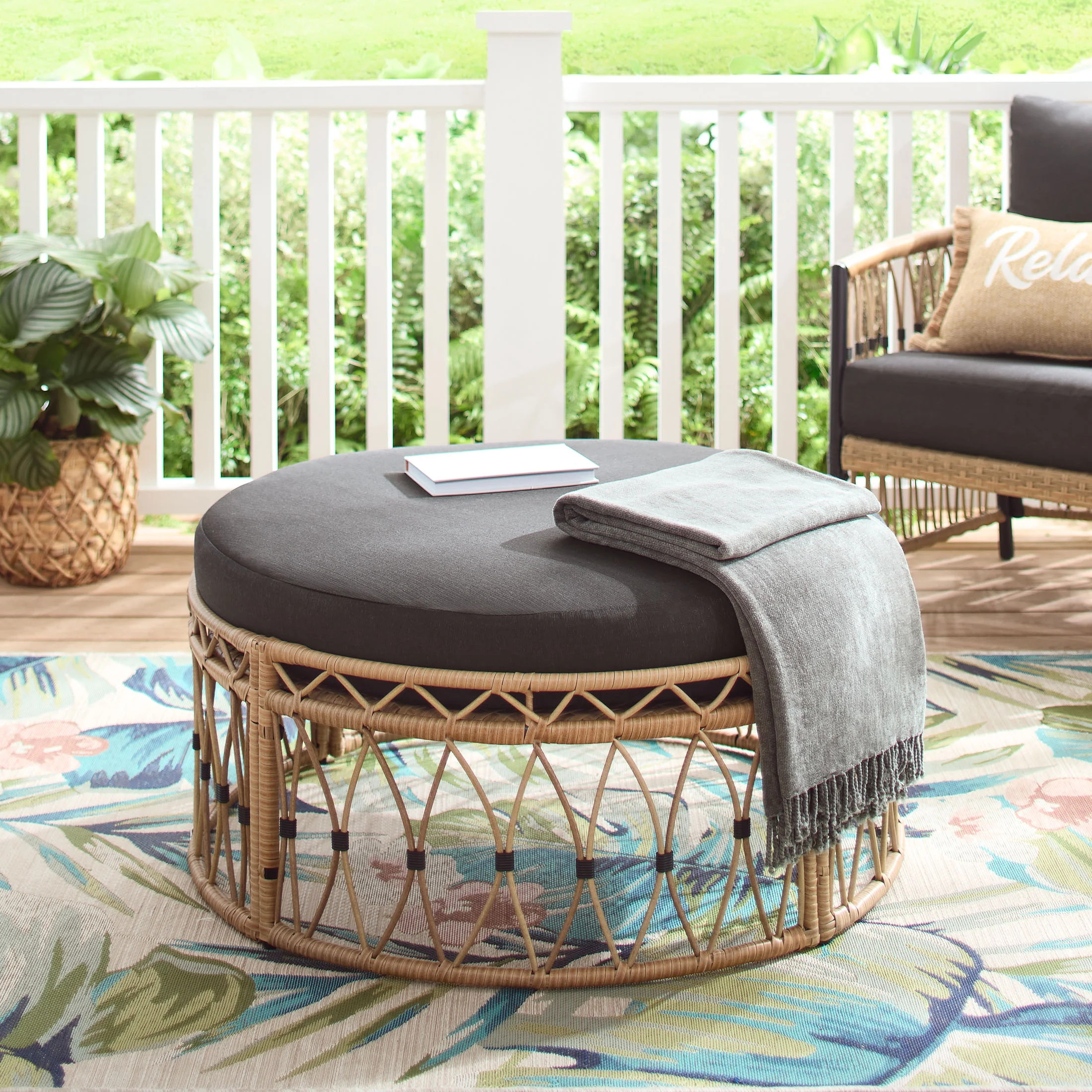 Better Homes & Gardens Lilah Outdoor Wicker 36" Round Ottoman , Black | Walmart (US)