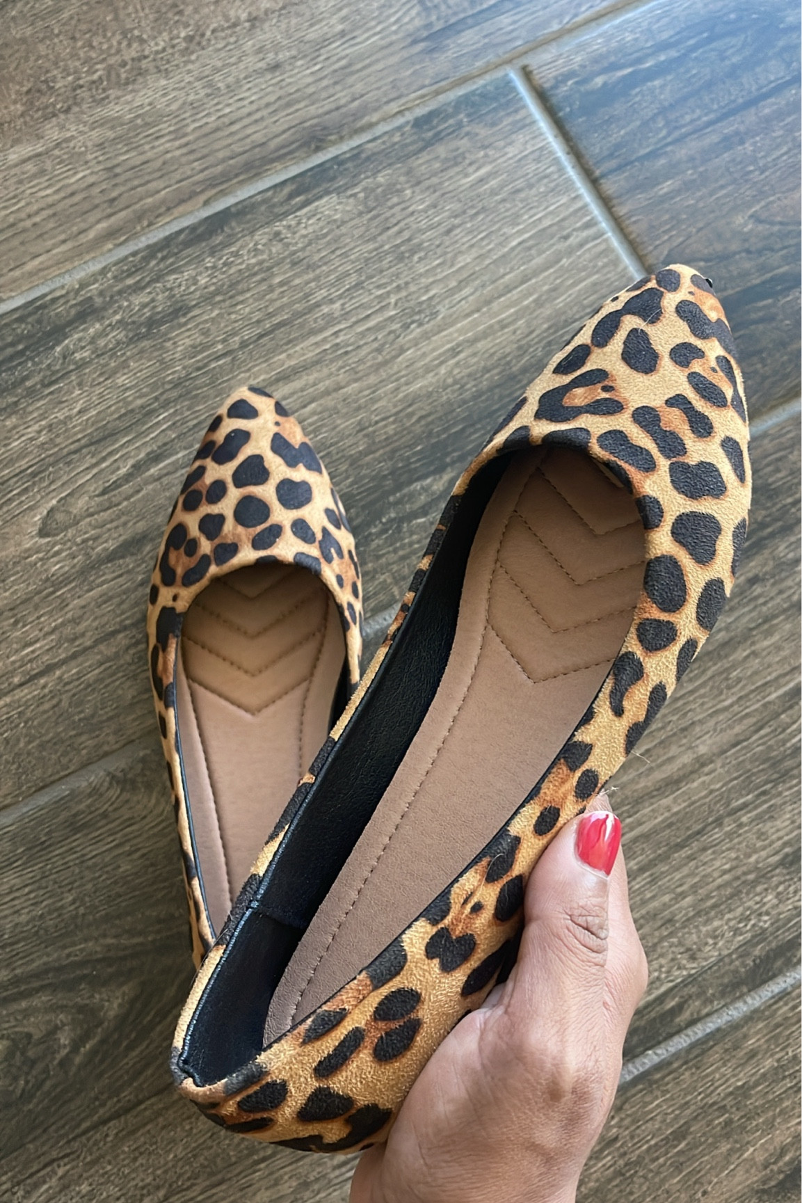 
Amazon leopard flats. Run snug so I recommend sizing up at least a half size in these  #ltkfindsunder50 #ltkshoecrush #ltkfindsunder100

#LTKFindsUnder100 #LTKShoeCrush #LTKFindsUnder50