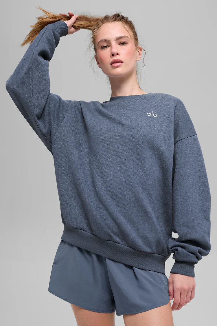 Accolade Crew Neck Pullover | Alo Yoga (US)