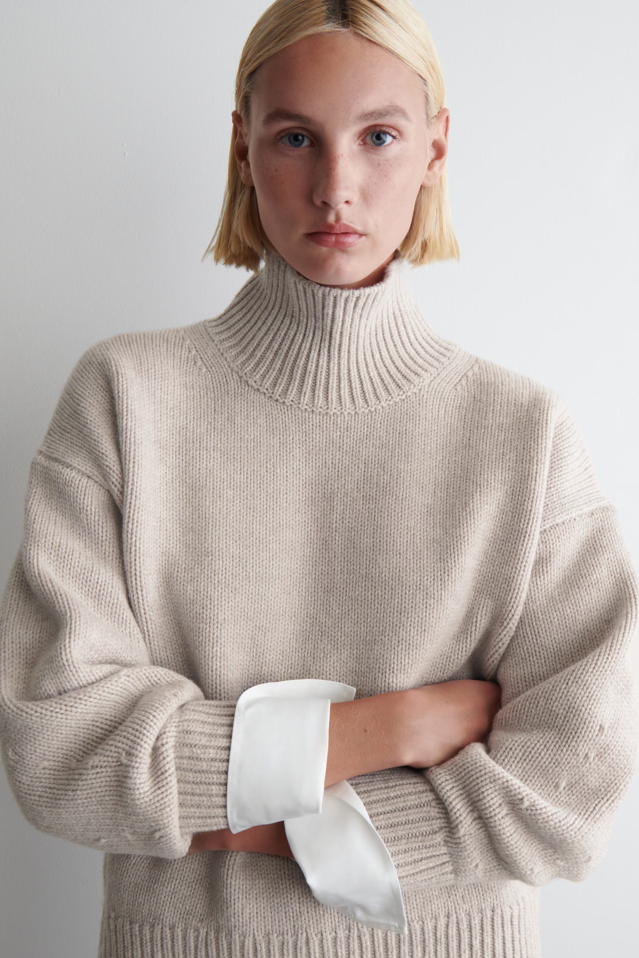 CHUNKY FUNNEL-NECK WOOL JUMPER - LIGHT-BEIGE MÉLANGE | COS | COS UK