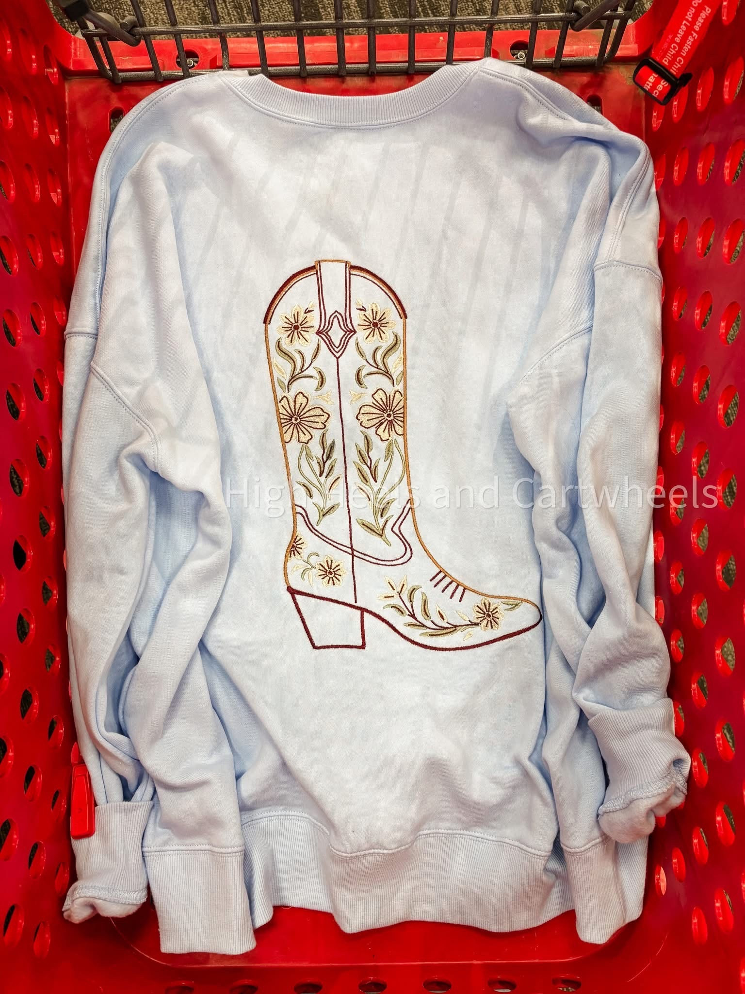 Absolutely loving this new graphic sweatshirt from Targ! The front has nothing on it, this design is on the back.