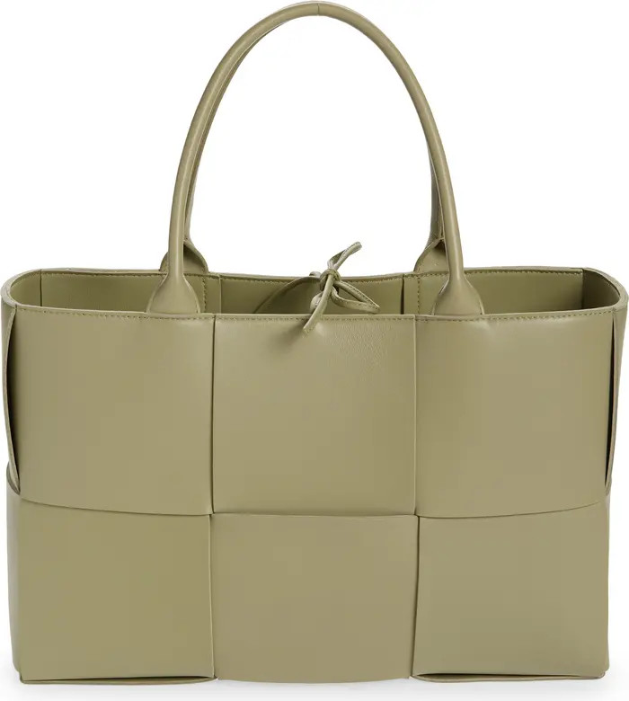 Bottega Veneta Medium Arco Intrecciato Leather Tote | Nordstrom | Nordstrom