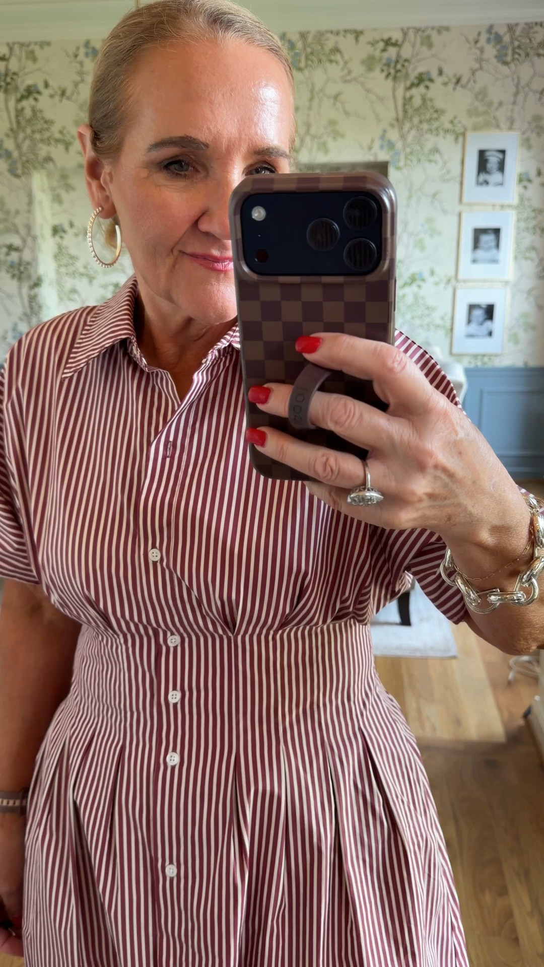 Wearing a medium 
15% off code NANETTE15 on 1 Avara order 

Summer dress fall transition dress striped dress

#LTKOver40 #LTKootd #LTKWorkwear