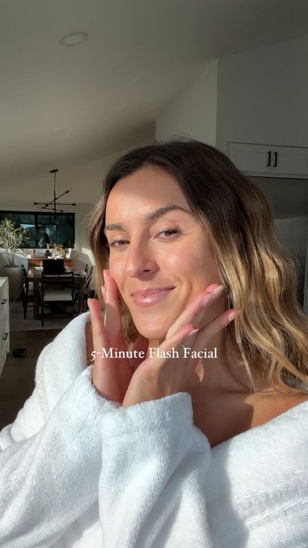 3-step facial at home in 5 minutes💫😌 I have been SWEARING by this routine from @tataharperskincare — the full size products are available at @sephora and are natural, non-toxic, made from high-performing ingredients. They make you feel like you’re at the spa and I wouldn’t have it any other way
1. Exfoliating Cleanser
2. Resurfacing Mask
3. Water-Lock Moisturizer
.
#rachaelsgoodeats #TataHarperPartner #TataHarper 

#LTKbeauty