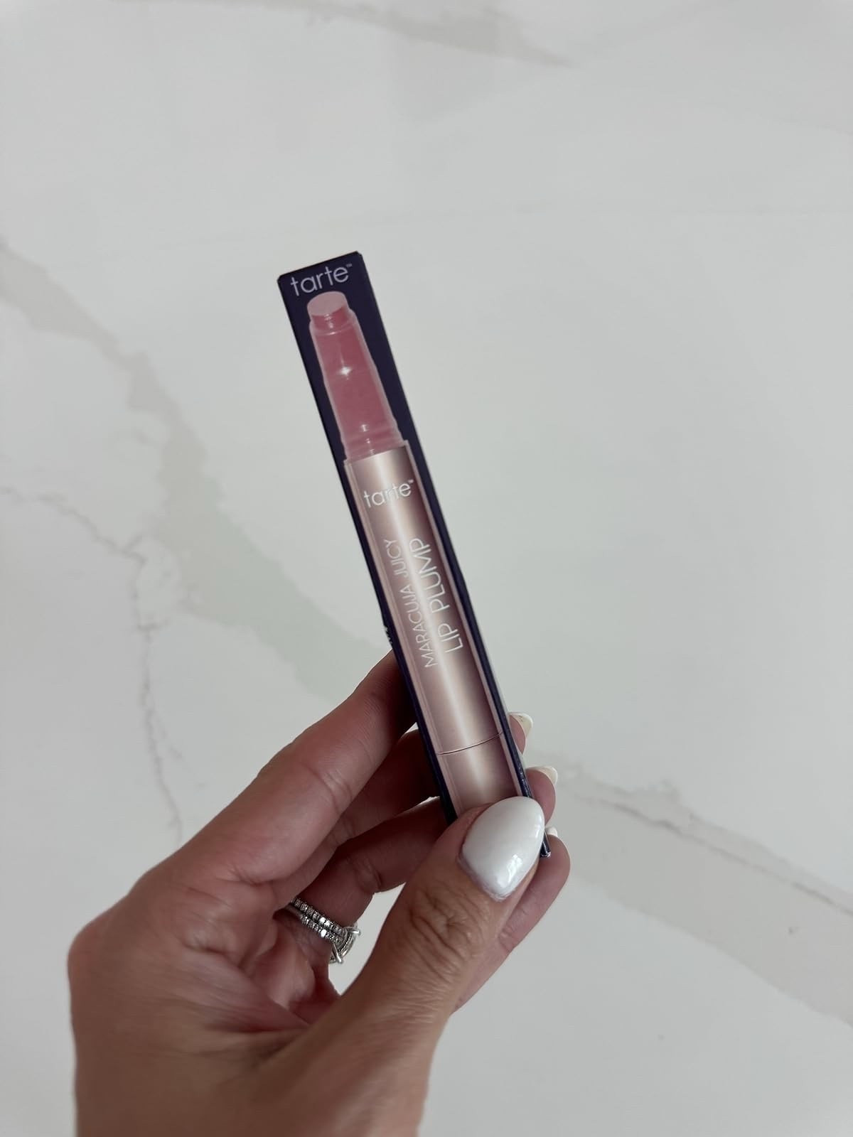 Tarte LTK spring sale, make sure to copy the promo code and paste it on the Tarte site for 35% off + free shipping
Lip gloss, lip plumper, makeup, annabrstyle 

#LTKSpringSale #LTKBeauty #LTKSaleAlert