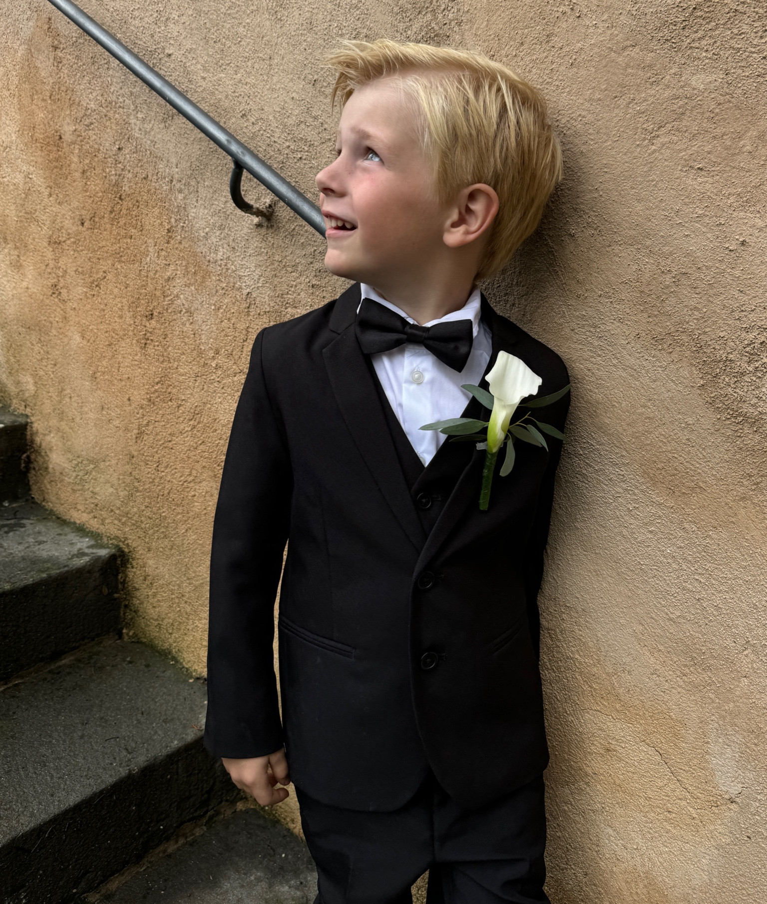 Little boys suit / tuxedo for weddings 🖤