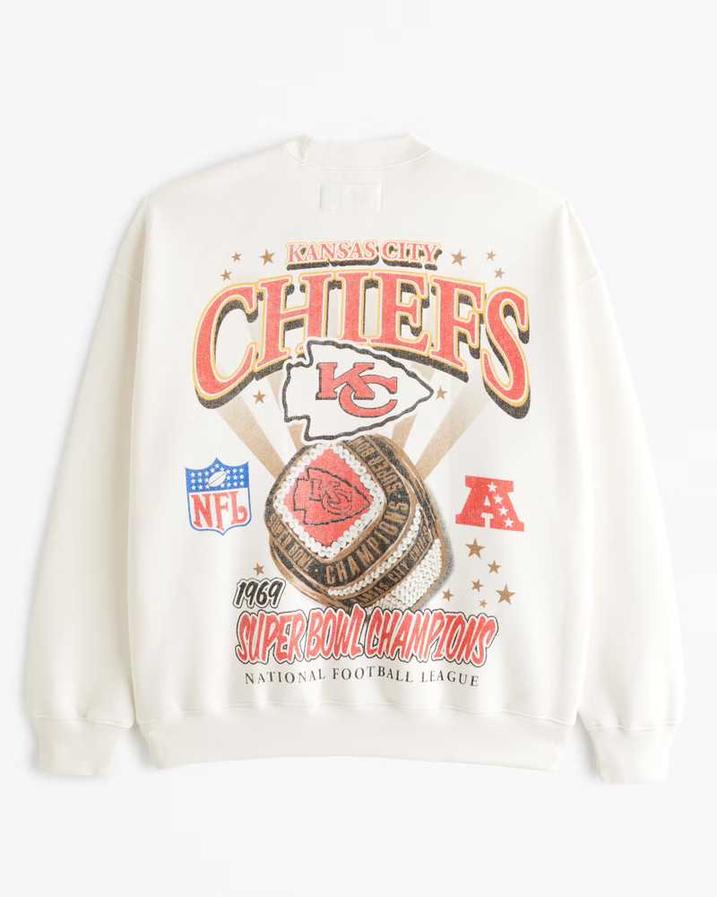 Men's Philadelphia Eagles Graphic Crew Sweatshirt | Men's Tops | Abercrombie.com | Abercrombie & Fitch (US)