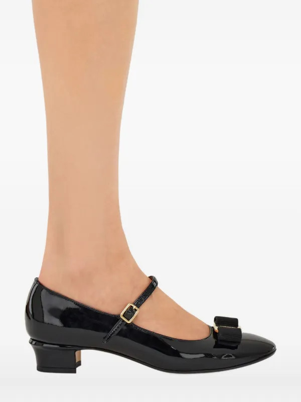 Ferragamo 30mm Vara bow-detail Mary Jane Pumps | Black | FARFETCH UK | Farfetch Global