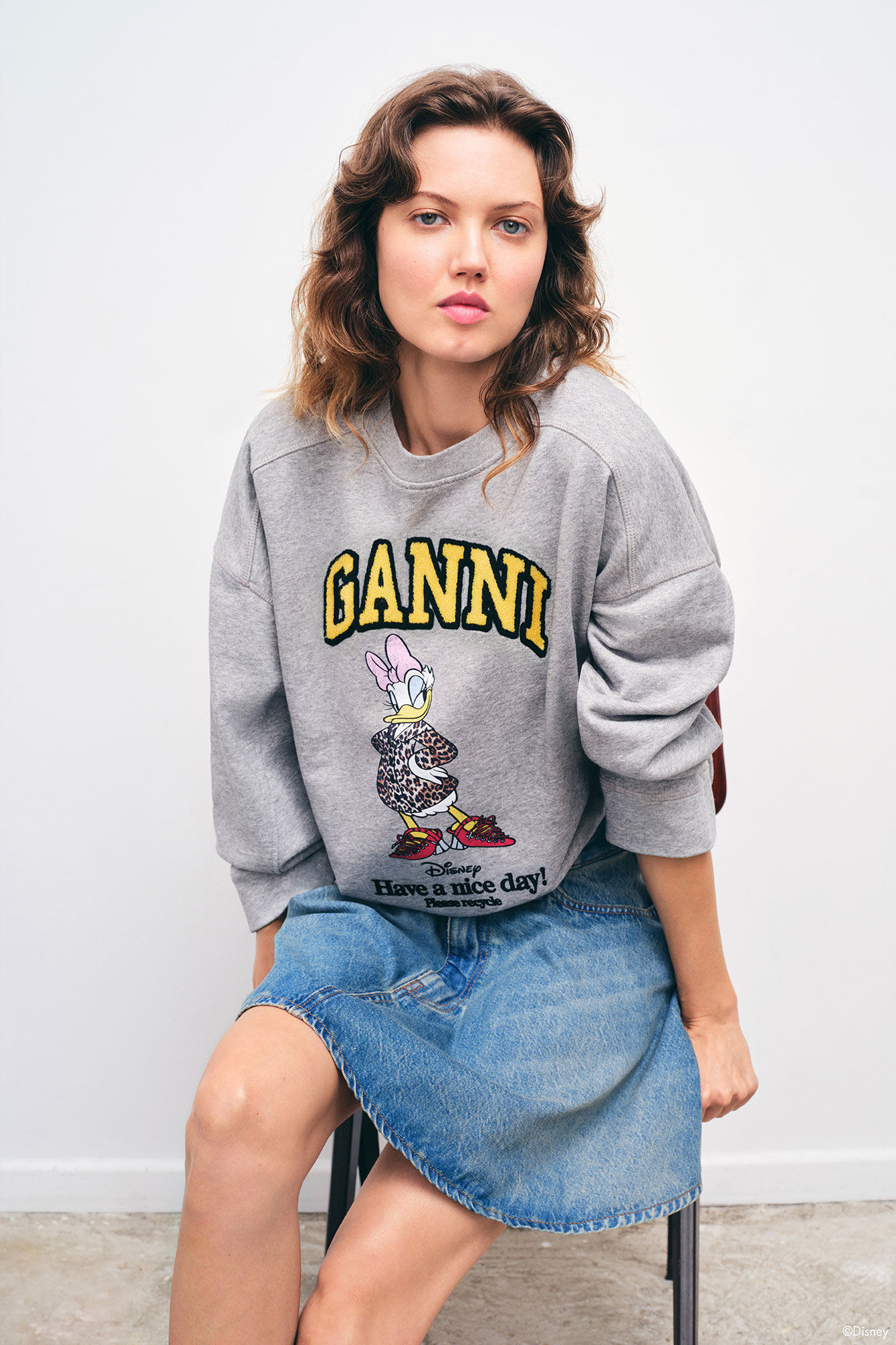 Daisy Duck Grey Sweatshirt | Ganni