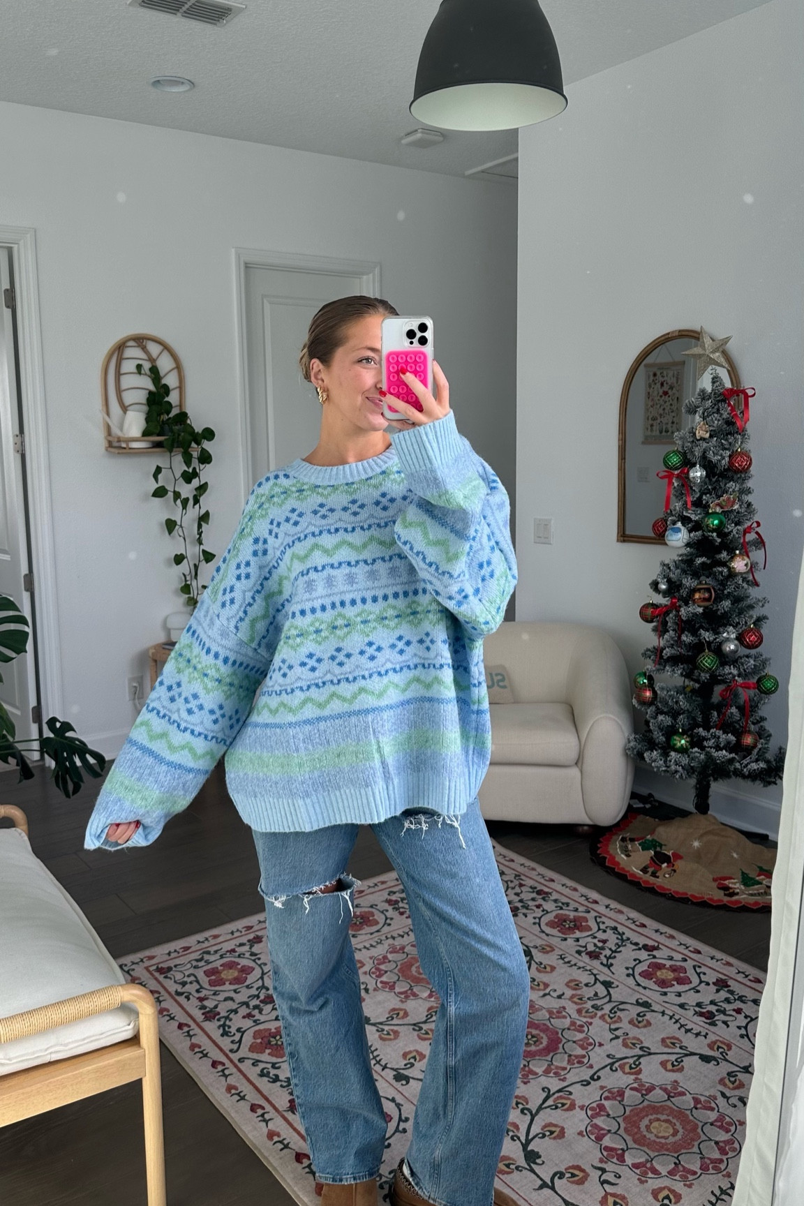 Winter blue ❄️  
Sweater: XL Code: GRETA
Jeans: medium destroy 30 extra tall 

#LTKSeasonal #LTKHoliday #LTKstyletip