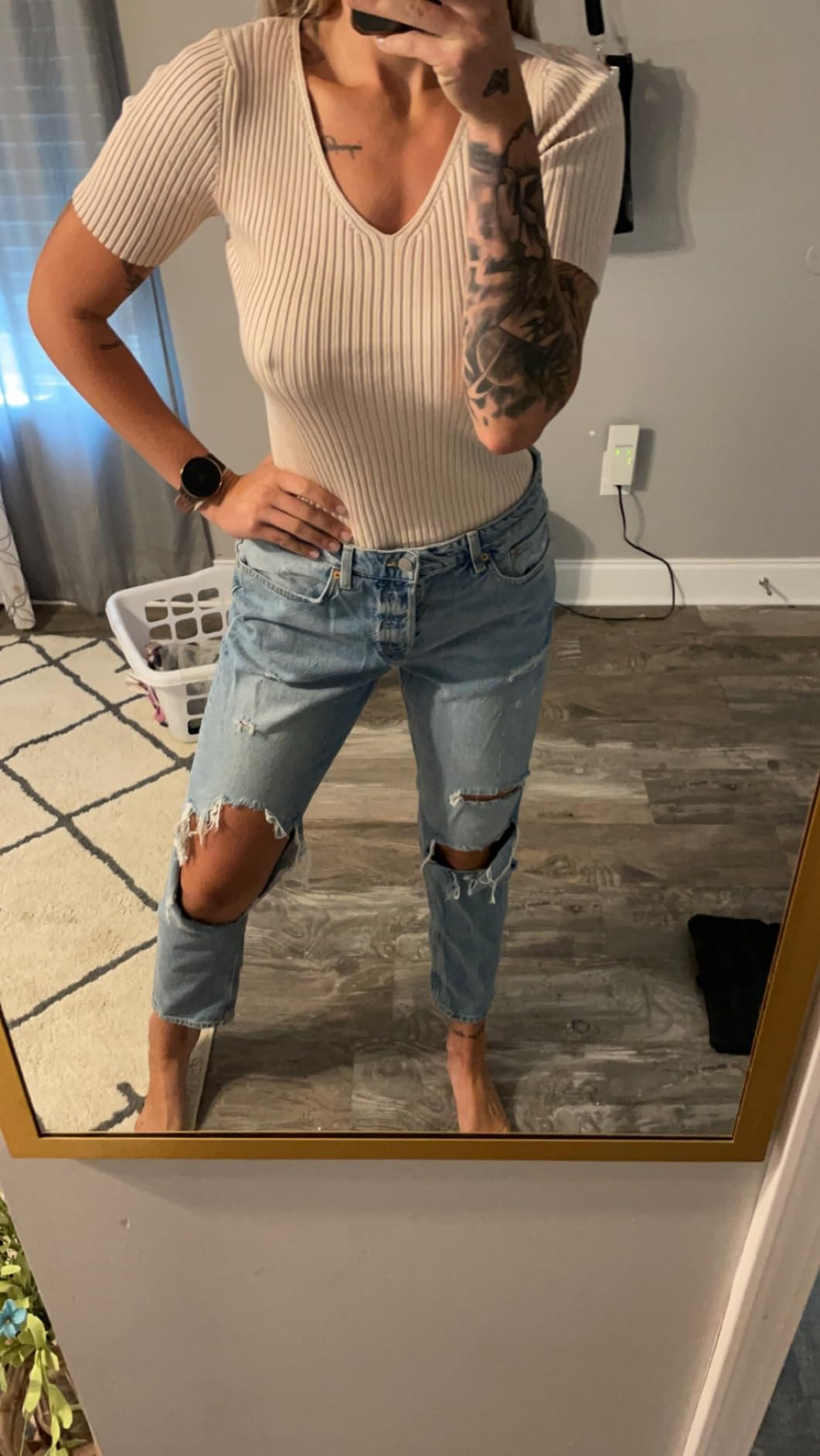 ZESICA Women's 2023 Short Sleeve V Neck Slim Fit T Shirts Summer Casual Ribbed Knit Solid Color B... | Amazon (US)