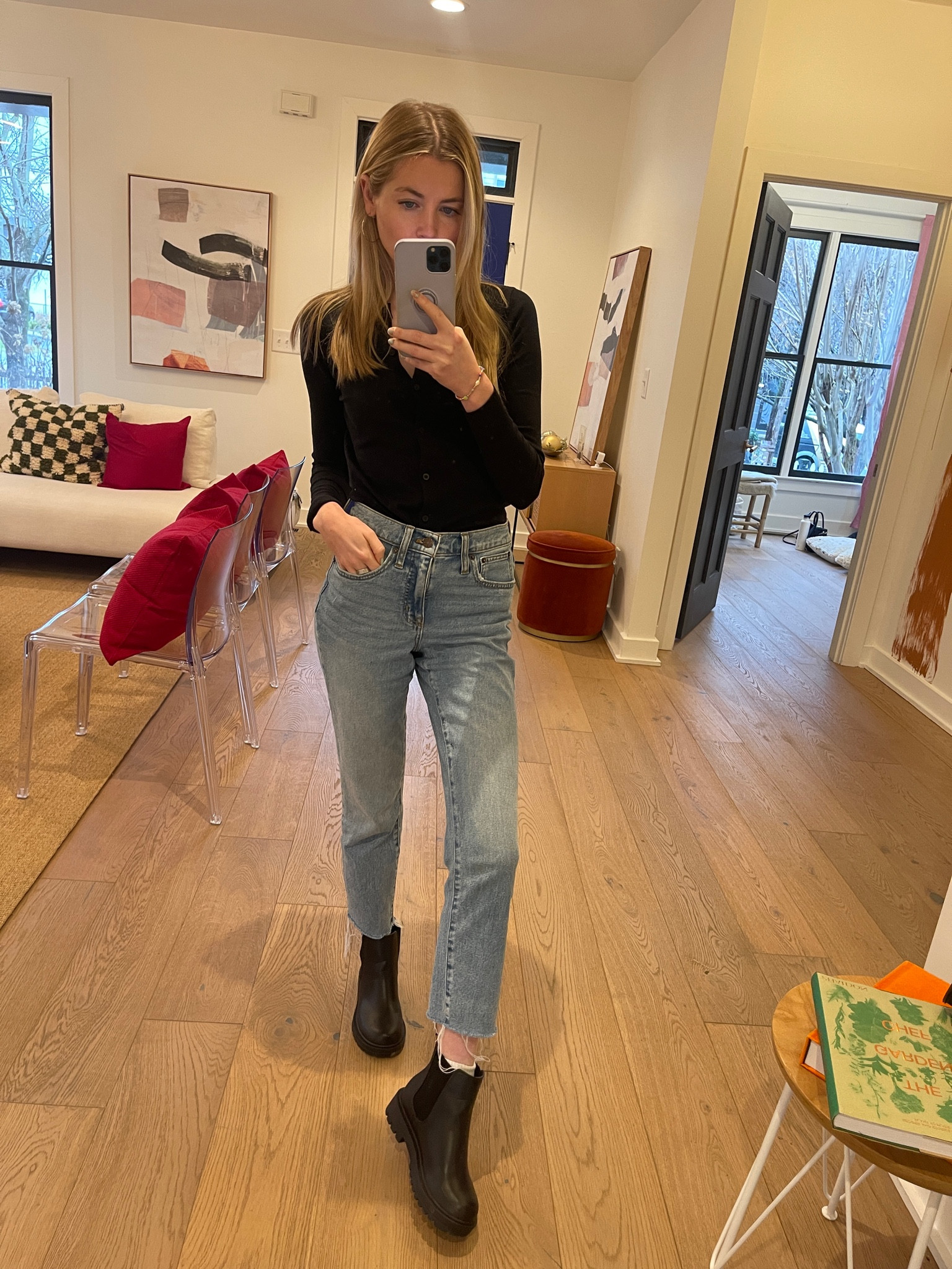 Casual and Classic Work Outfit of the Day 

Black Cardigan: J Crew Factory
Jeans: J Crew Factory 
Boots: Amazon 



#LTKSeasonal #LTKworkwear #LTKunder100