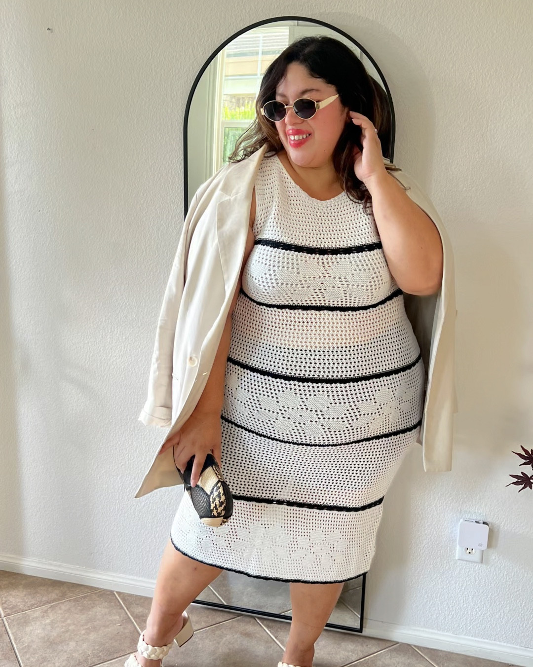 Hola Bebés! Summer to Fall Outfit Idea 


A Knit Dress is a must have for Fall 🍂✨
Loving this one it’s super soft and so flattering just add your favorite jacket or blazer for a fall transition and even booties. 

Easy Fall Outfits these are great transitional fits from summer to Fall. 

#LTKFallSale 

#LTKPlusSize #LTKMidsize
