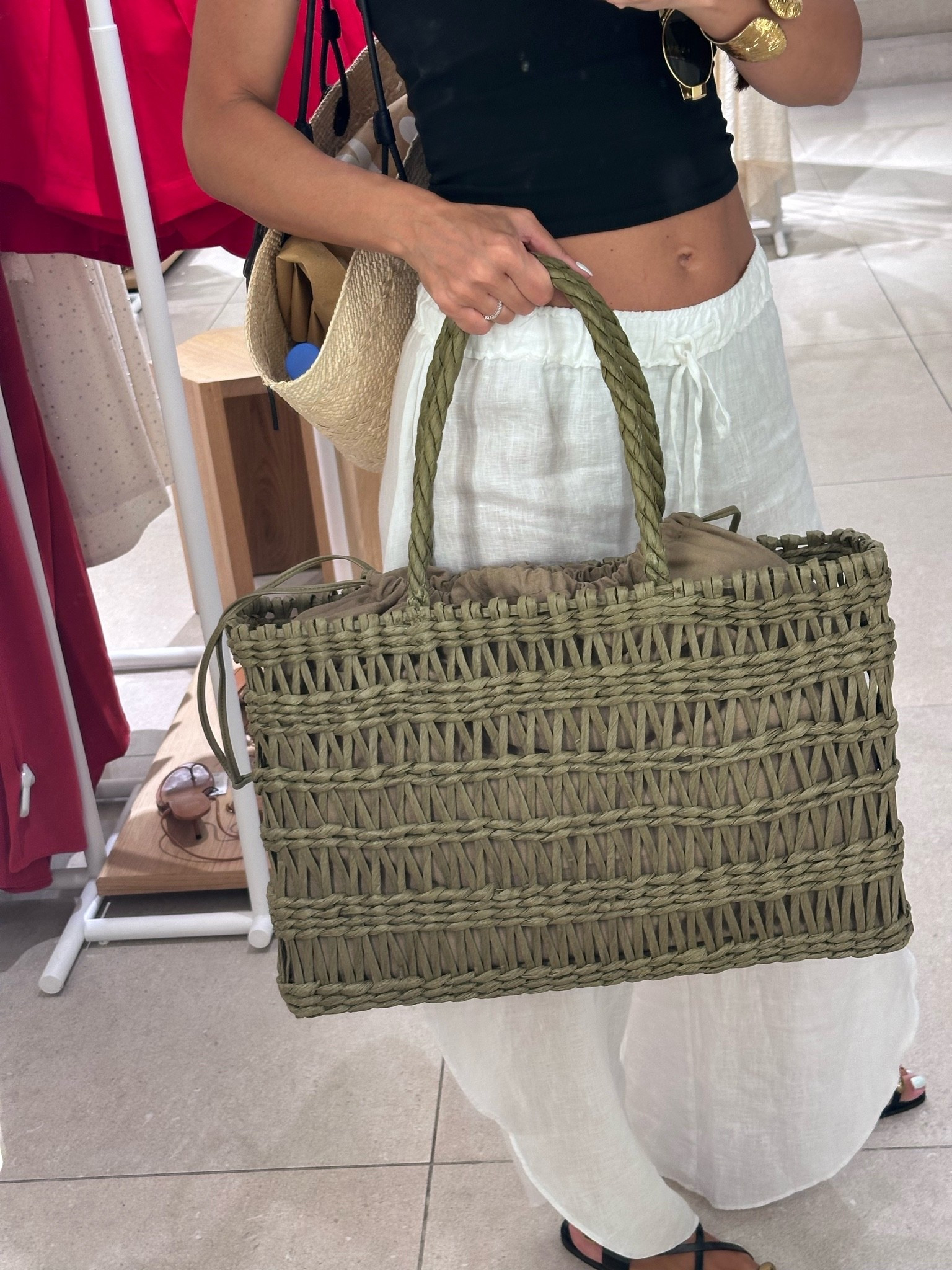 How gorgeous is this bag?

#LTKgrwm #LTKootd