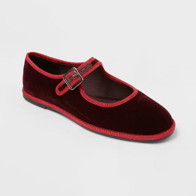 Women’s Halston Ballet Flats with Memory Foam Insole – Universal Thread™ Burgundy 9 | Target