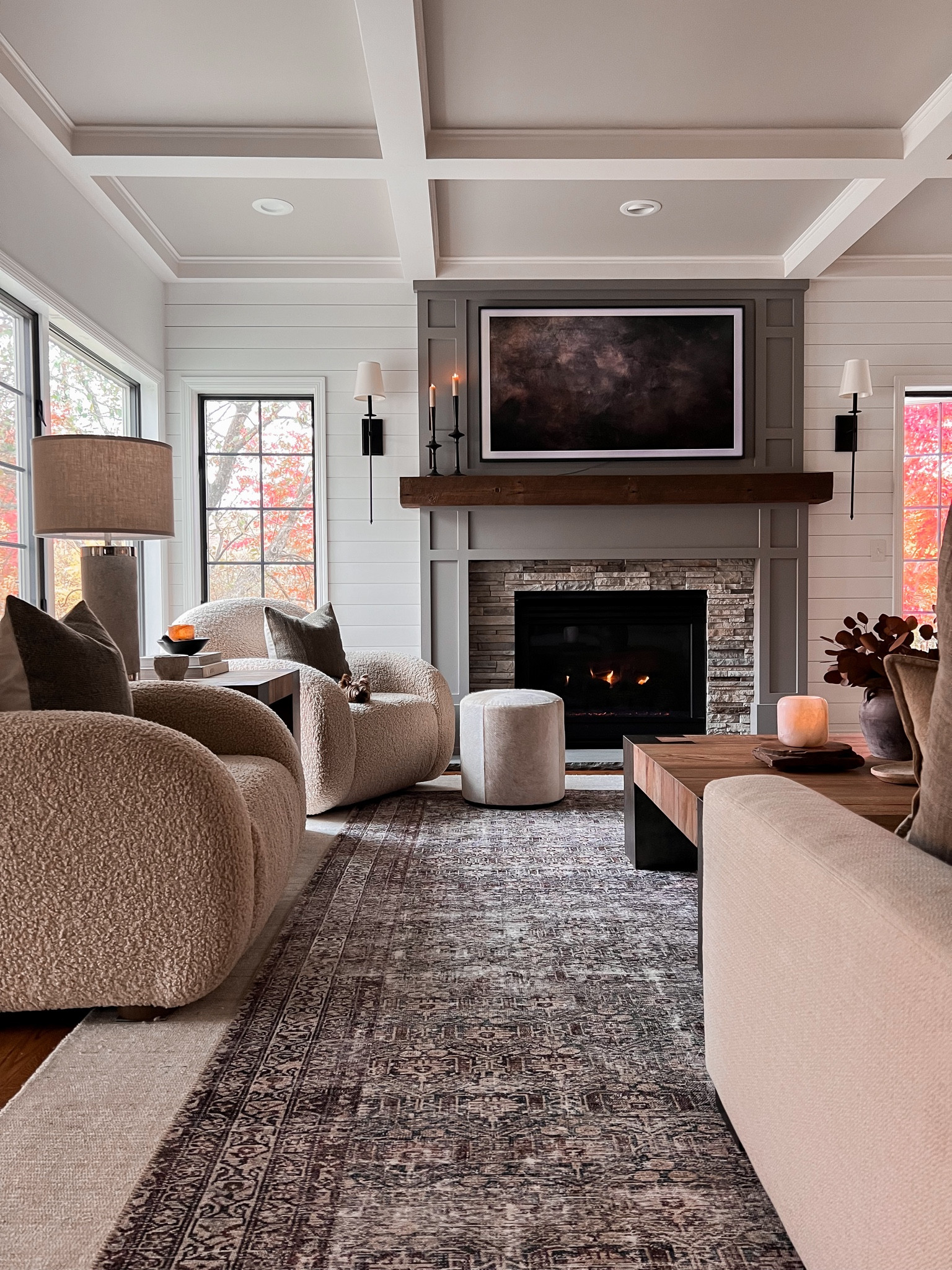 Fall living room vibes 

#LTKhome #LTKSeasonal #LTKstyletip