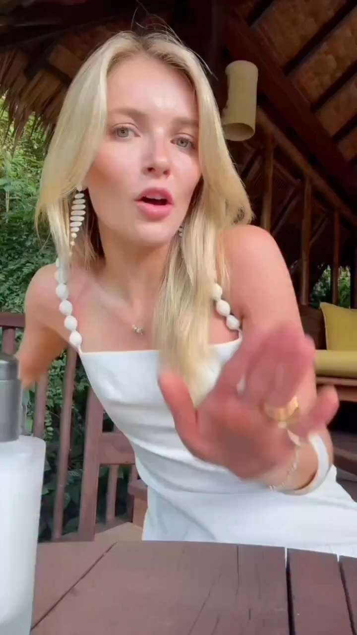 My signature holiday look starts with a simple ritual 🤍 

 #LTKgrwm #LTKootd #LTKselfcare