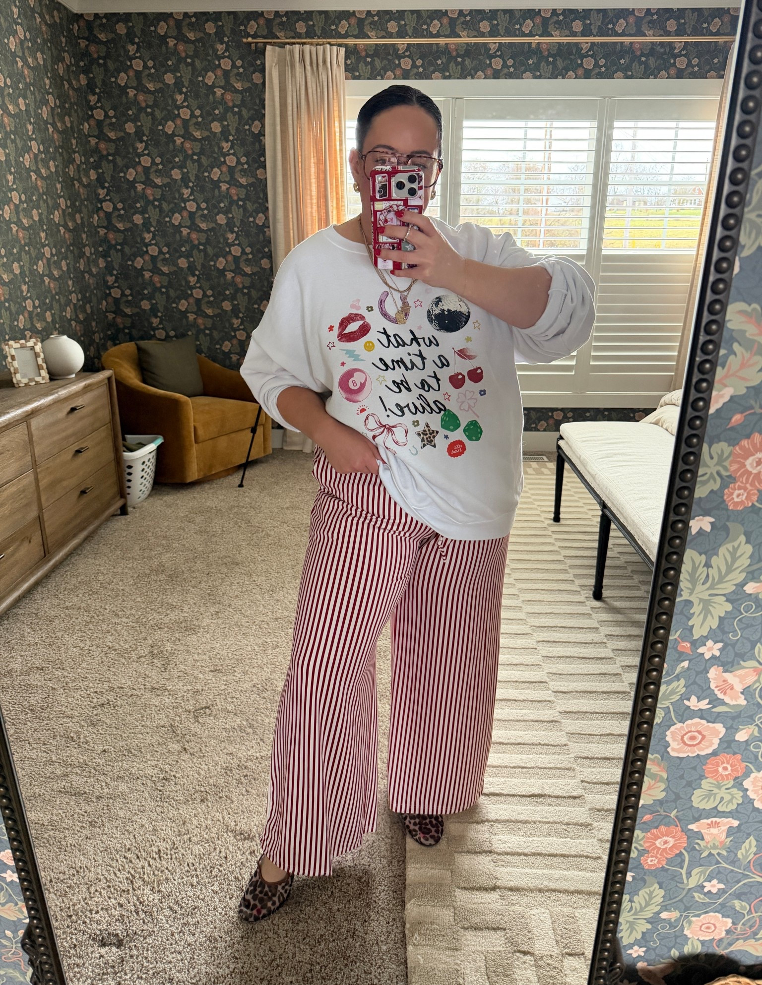 Casual Friday OOTD size xxl in sweatshirt and xl in bottoms 

#AmazonOOTD #MidsizeStyle #CasualOutfits #EverydayFits #AmazonFashion ComfyChic


#LTKFindsUnder50 #LTKootd #LTKMidsize