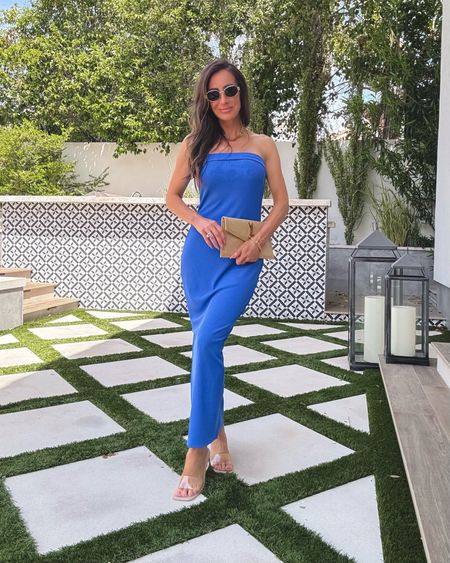 Amazon summer dress …this super chic strapless dress is lined, stays up and comfortable…sz small
Pair with flats for an everyday summer look or elevate it with a slight heel! Comes in tons of colors
Sandals tts 



#LTKstyletip #LTKtravel #LTKover40