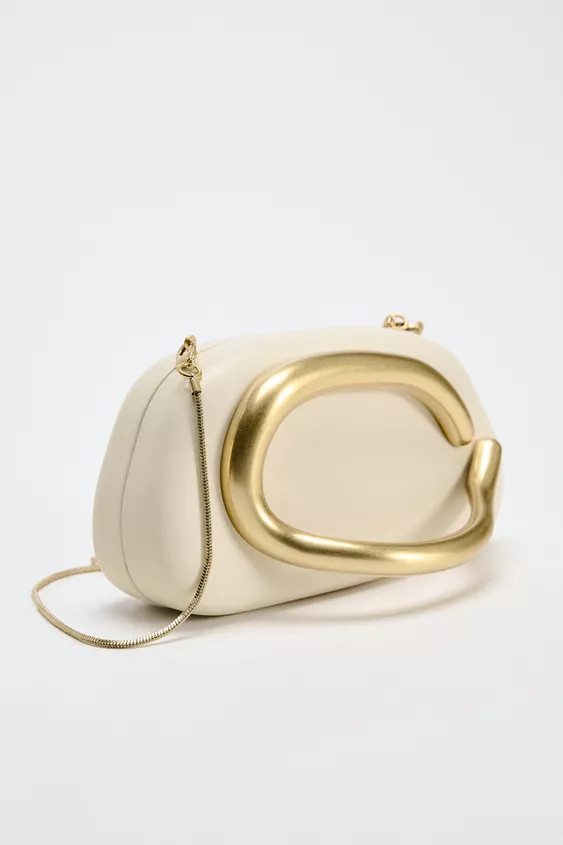 GOLD CLOSURE BOX CLUTCH | Zara US