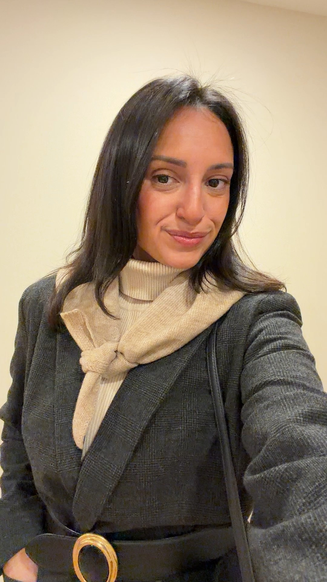 New triangle scarf from Amazon! 

#LTKootd