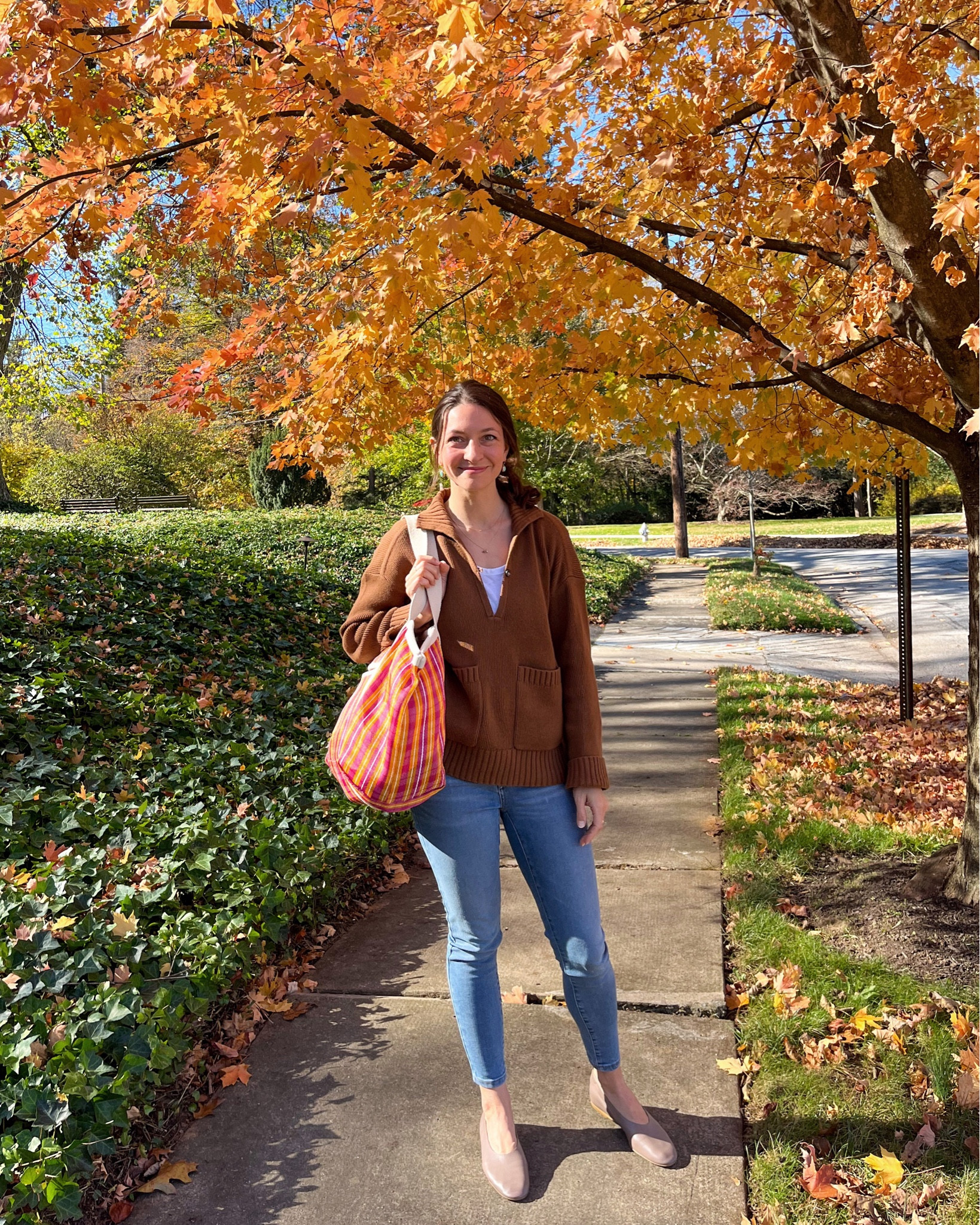 Loving a good collar right now… especially in shades of brown 🍁 Also, these flats are super comfortable & would make a really great gift! 

#LTKshoecrush #LTKSeasonal #LTKstyletip