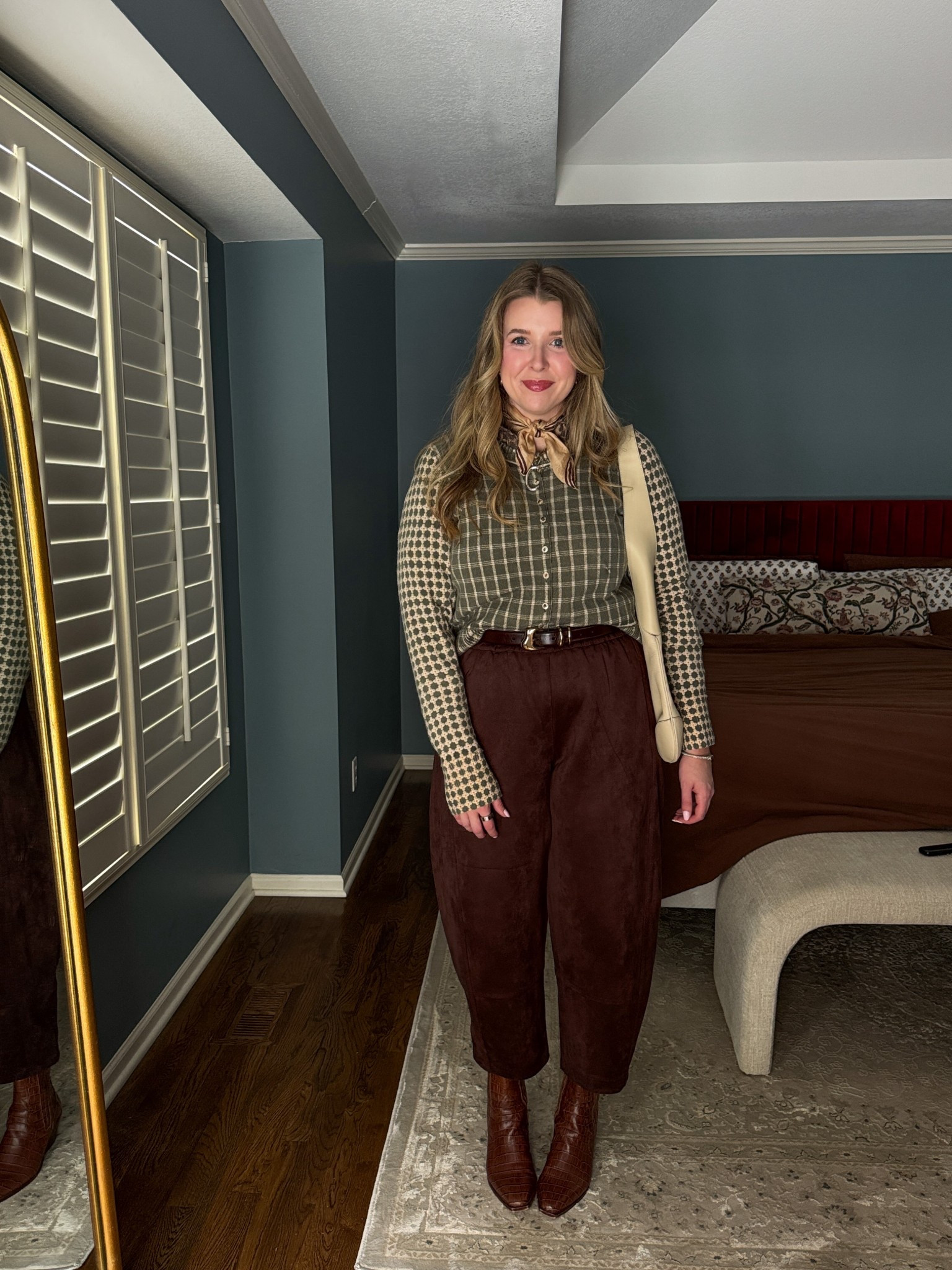 I’m finally able to link these pants and they’re under $40! They’re super comfy and I’m wearing a size L!

#LTKTall #LTKSaleAlert #LTKMidsize