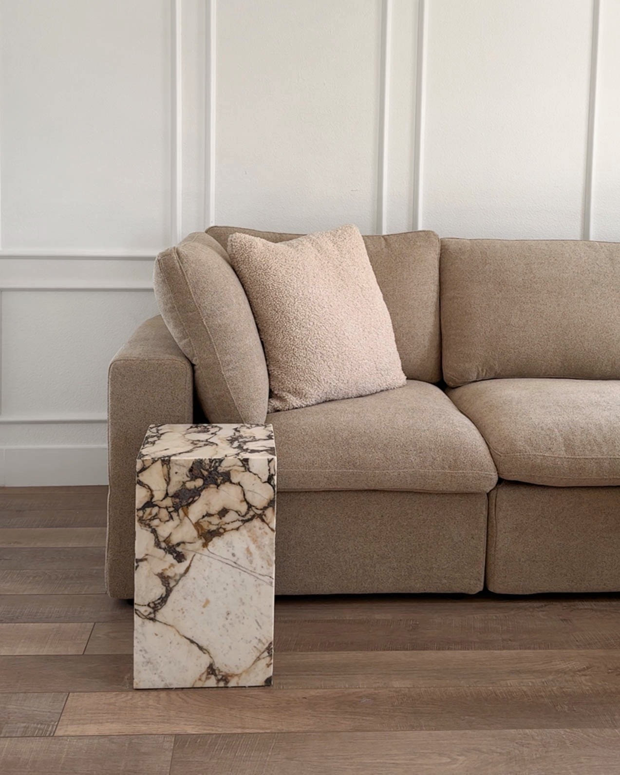 Finally found the perfect cloud couch dupe! ☁️

This sofa from @sofaticaliving is just as cozy and stylish. Check out their website - I can't link them through LTK ☁️

#neutralhome  #interiordesign

#LTKHome