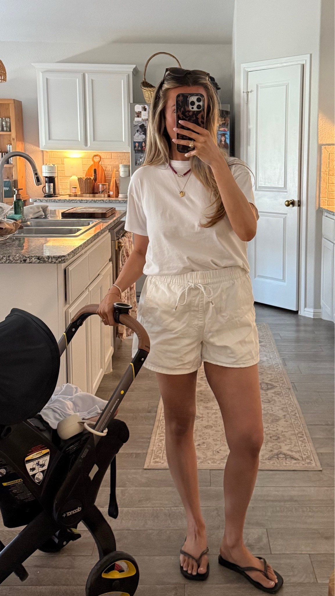 ootd!! medium in top and bottoms!!