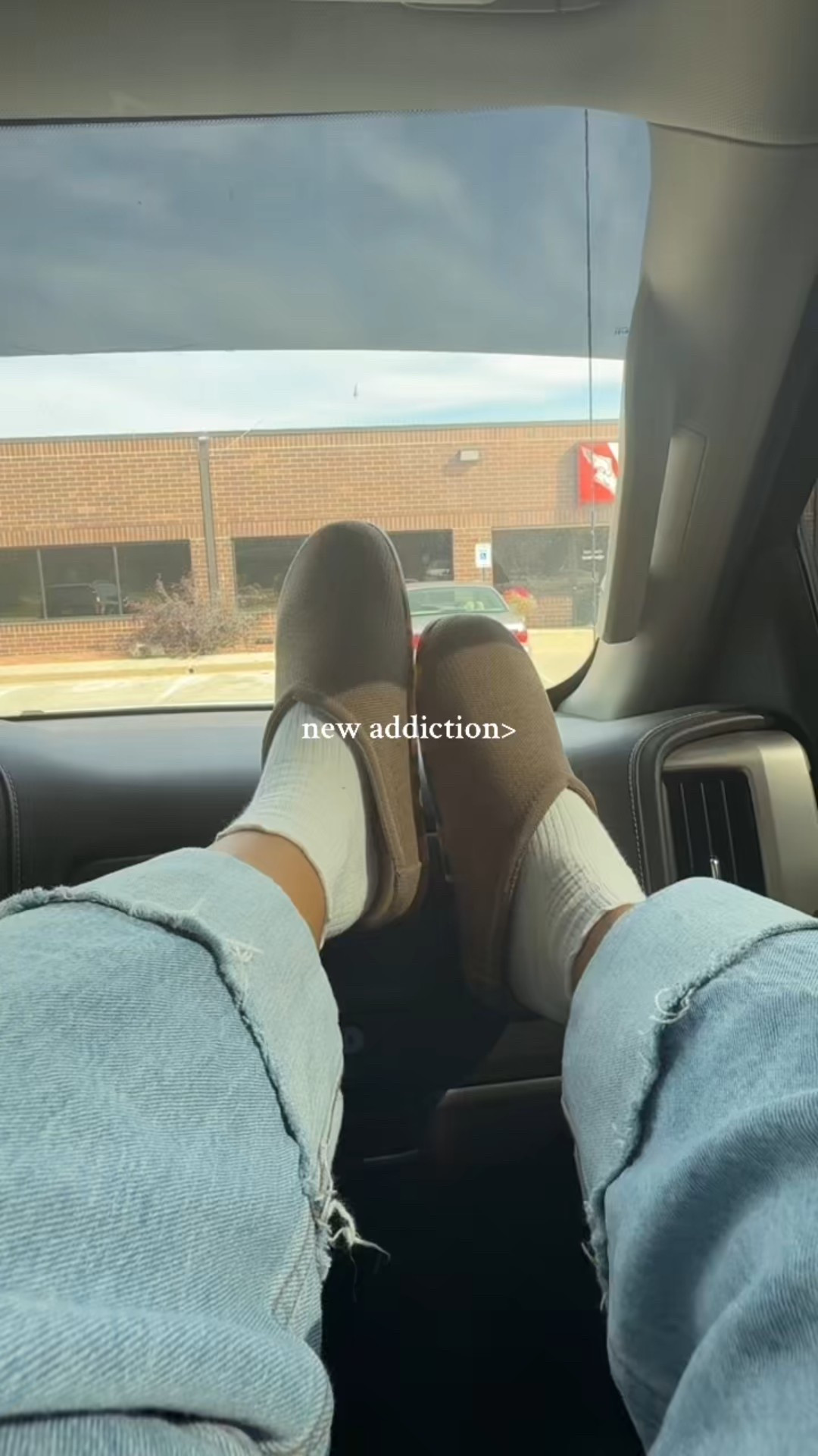 the comfiest shoes ever 

#LTKSeasonal #LTKStyleTip #LTKCon