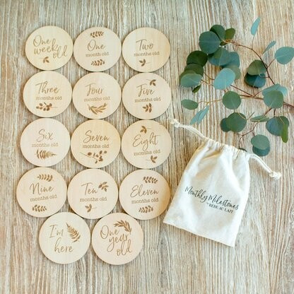 Wooden Keepsake Discs, Baby's Monthly Milestones | SpearmintLOVE