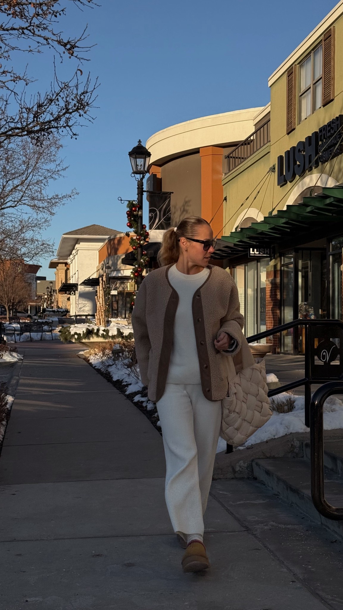 Soft winter neutrals today.
Cozy knit set, teddy jacket and my everyday puffer tote — the easiest cold weather outfit.
Linked everything I’m wearing plus similar neutral pieces that fit this look.

#LTKwinter #winteroutfit #neutralstyle #cozyoutfit #everydaystyle #LTKsale #coldweatherstyle

#LTKootd #LTKdayinmylife #LTKSeasonal
