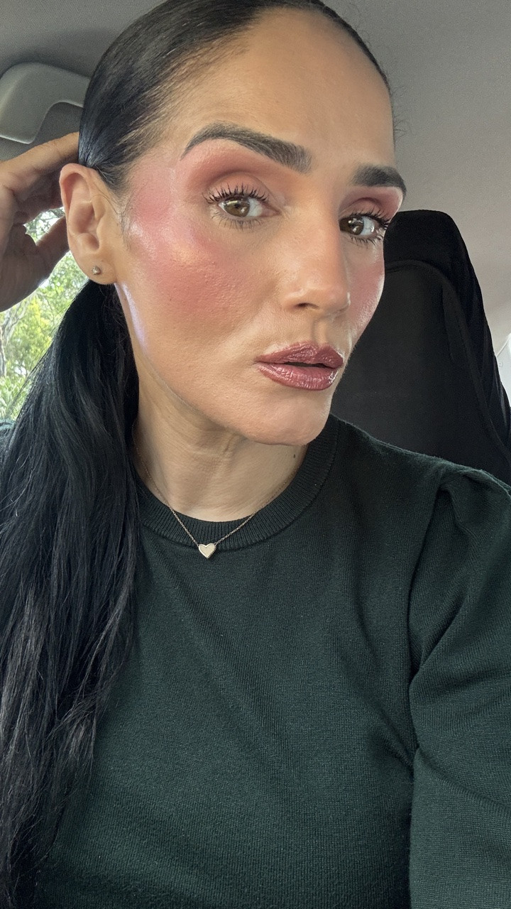 Makeup therapy activated 💄 studying till 9:30 PM, after work, might as well look good doing it 🤷🏻‍♀️😂 also found the cutest new Starbucks — loving the vibe, and it’s large with plenty of seating 🙌🏼 I’m basically matching the decor at this point 🌅

#LTKdayinmylife #LTKmorningroutine #LTKBeauty