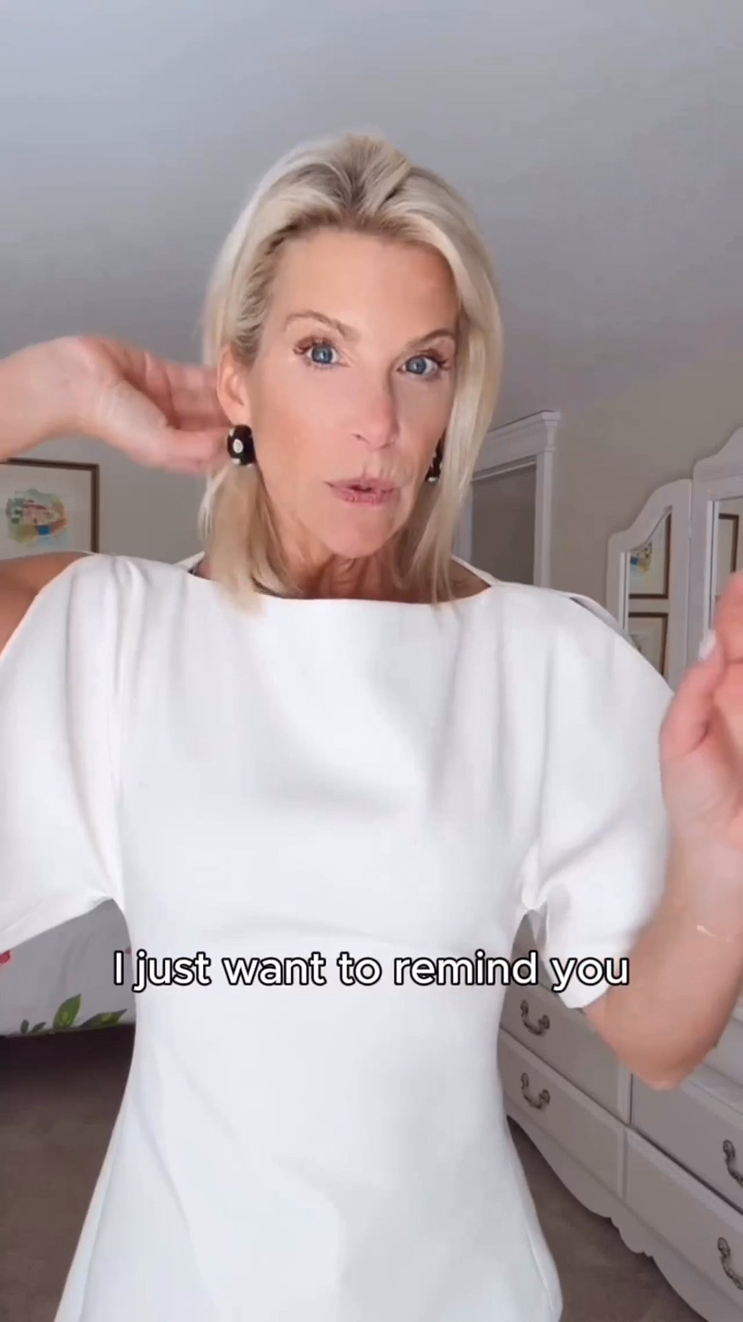 If the top has volume, keep the bottom more streamlined.

#LTKootd #LTKOver40