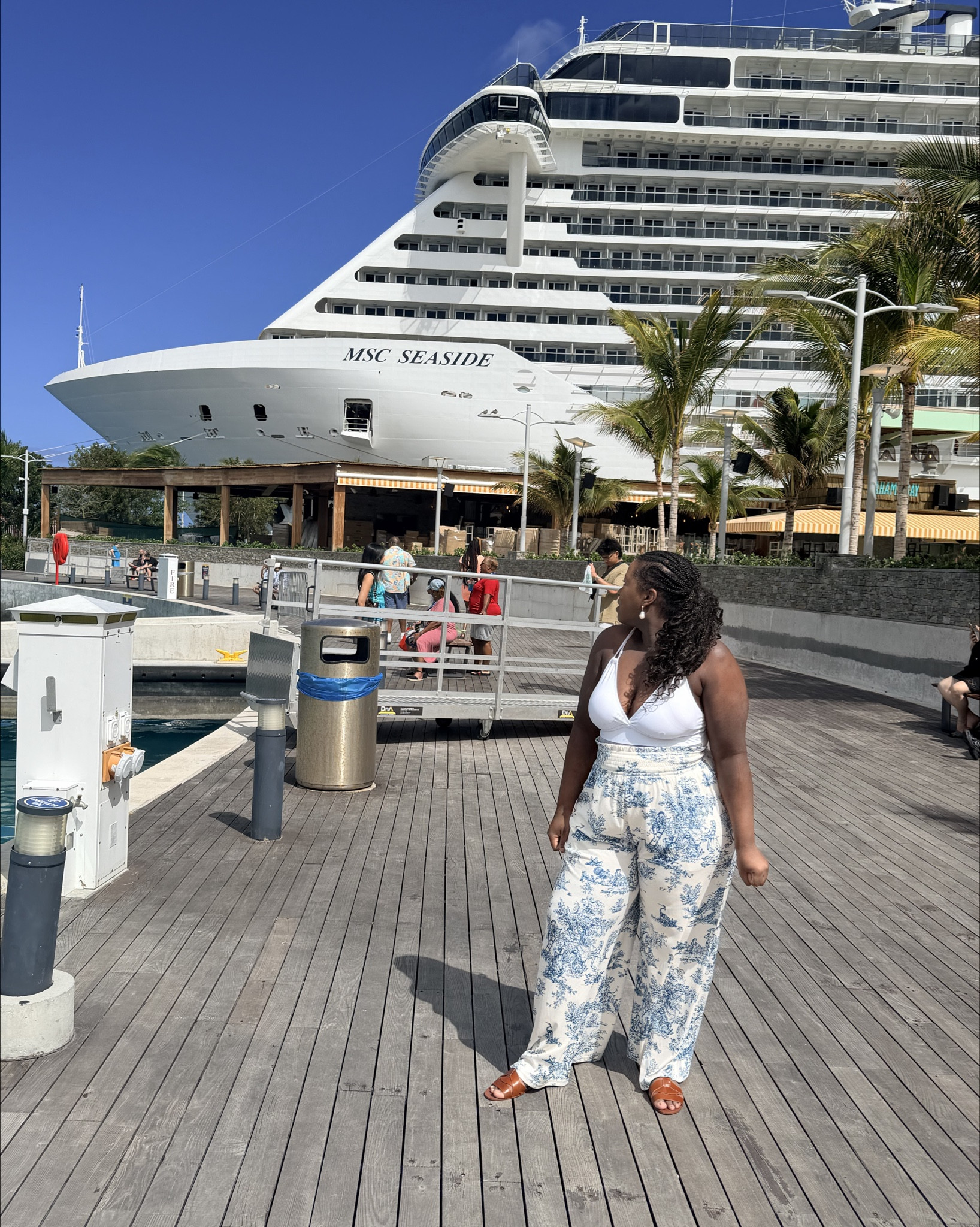 Soft structure for a day at sea and beach day

Cruise vacation outfit, vacation outfits beach, comfy vacation outfits 


#LTKootd #LTKSwim #LTKMidsize