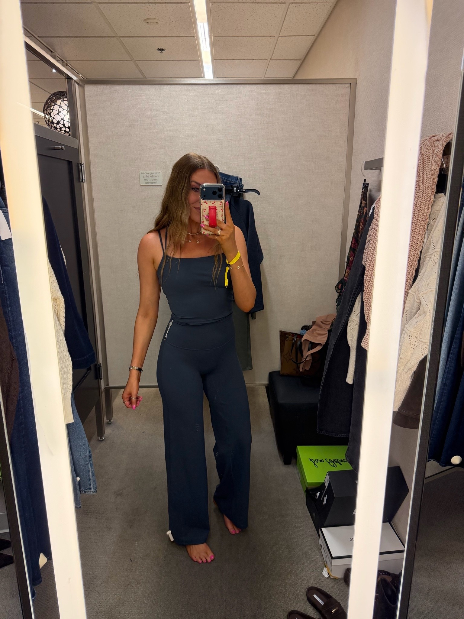 WOWOW this Zella set from the #NSale is buttery soft, stretch & so comfy!! Wearing smalls