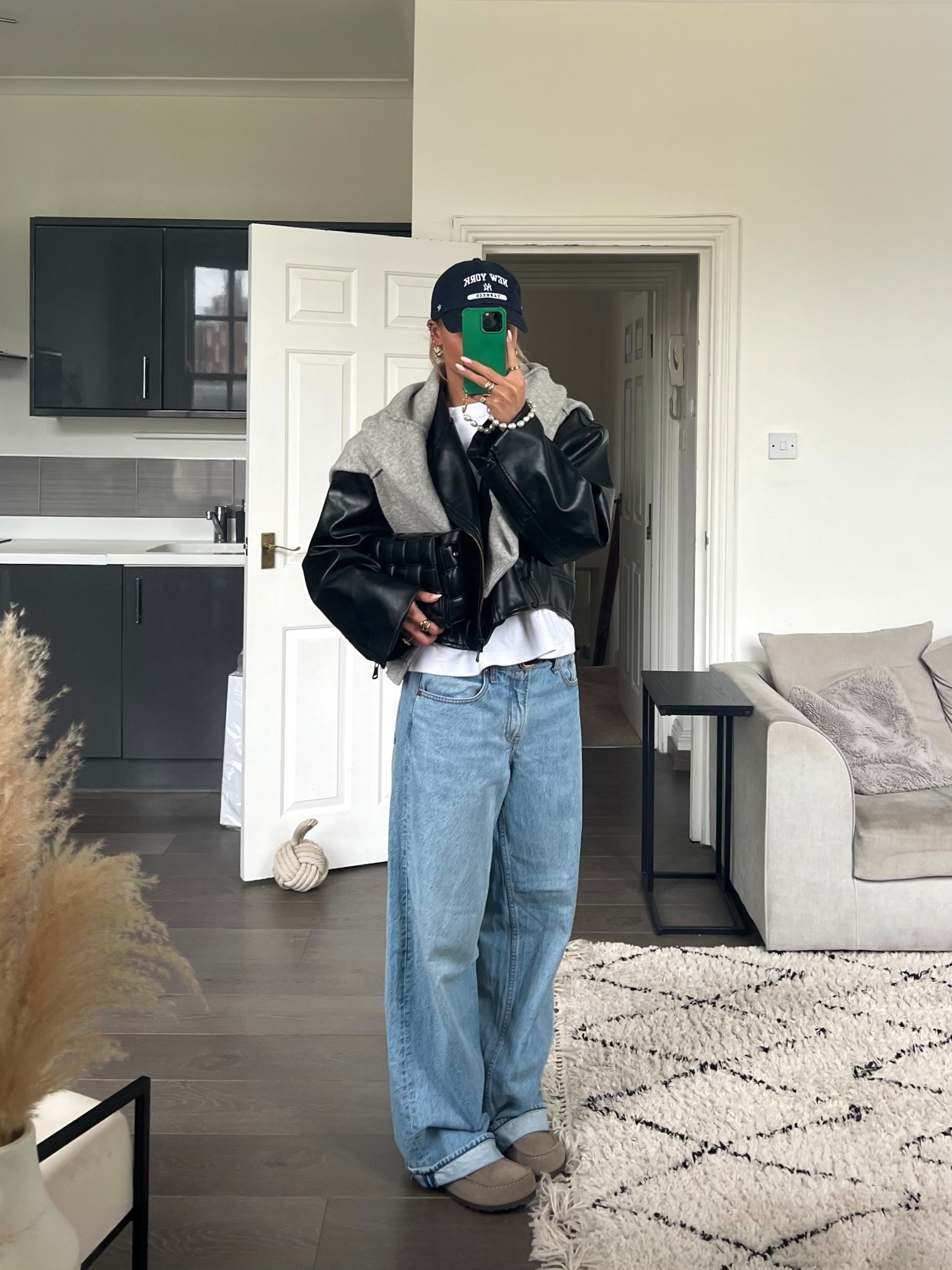 autumnal outfit today🤍 

#LTKjeans #LTKautumn #LTKeurope