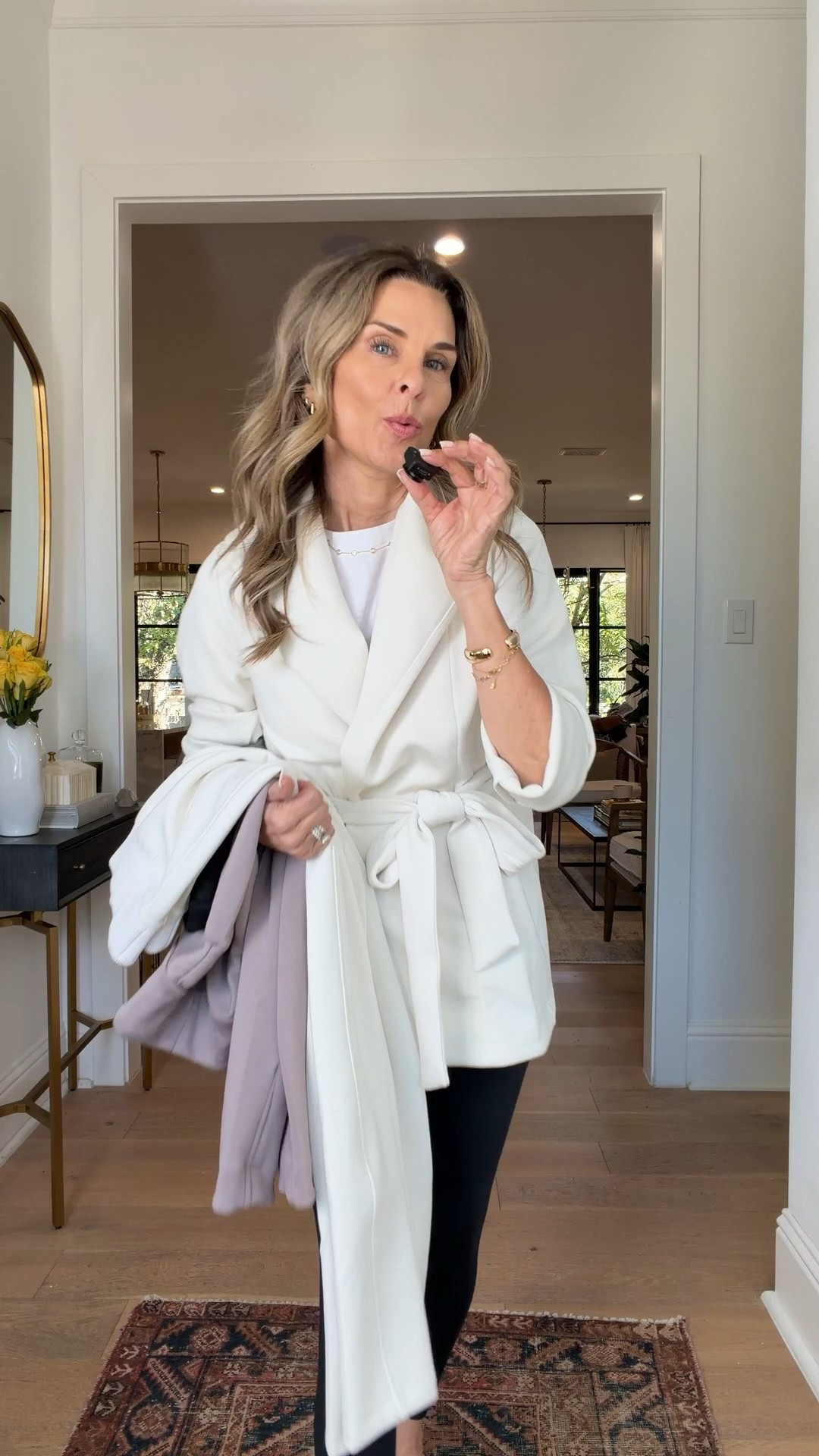 Spanx brand NEW Luxe AirEssential line has new thicker fabric with a structured fit and you keep the same butter soft, lightweight feel! 
I’m 5’6”
-Wrap cardigan in linen sz XS
-Barrel pant sz XS reg length (3 lengths available) 
-Boxy fit crew neck sz Small
-Luxe turtleneck sz Small
-Booty boost full length (no front seam) leggings sz Small. 

@spanx #spanxpartner 