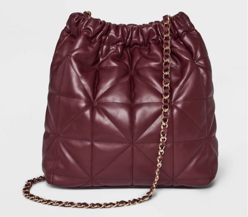 Chic bag for $25


#LTKStyleTip #LTKFindsUnder50 #LTKItBag