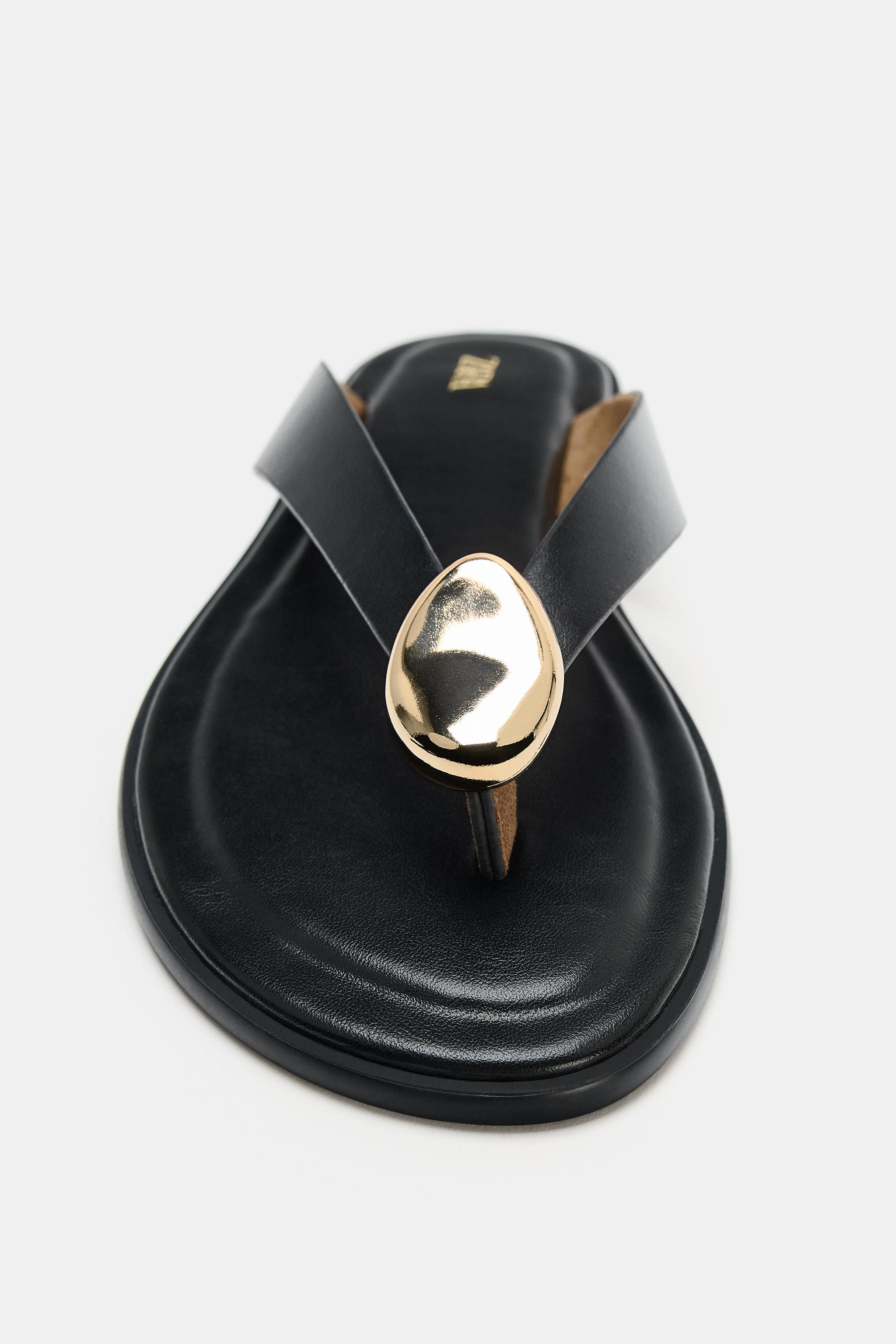 FLAT SANDALS WITH METALLIC DETAIL | Zara US
