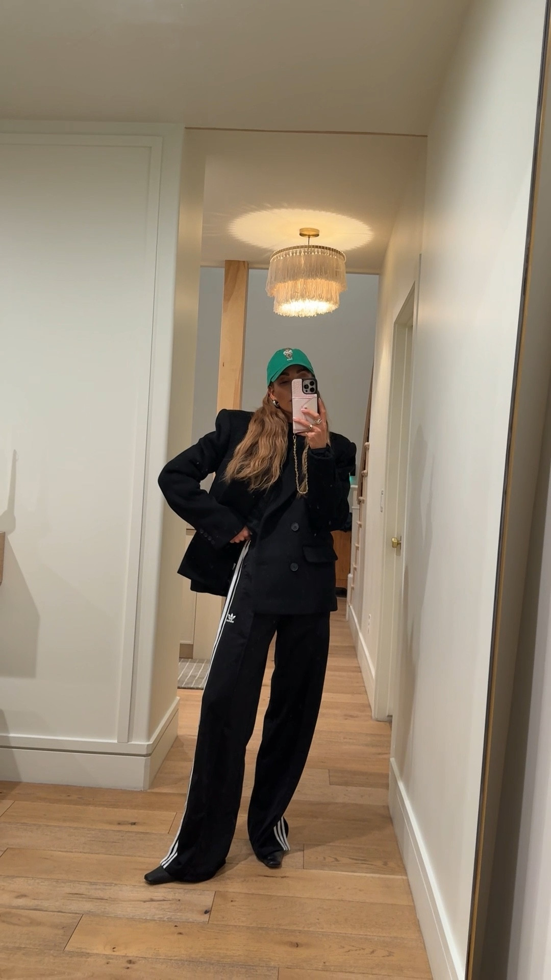 Loving this fit and the contrast  of pieces!