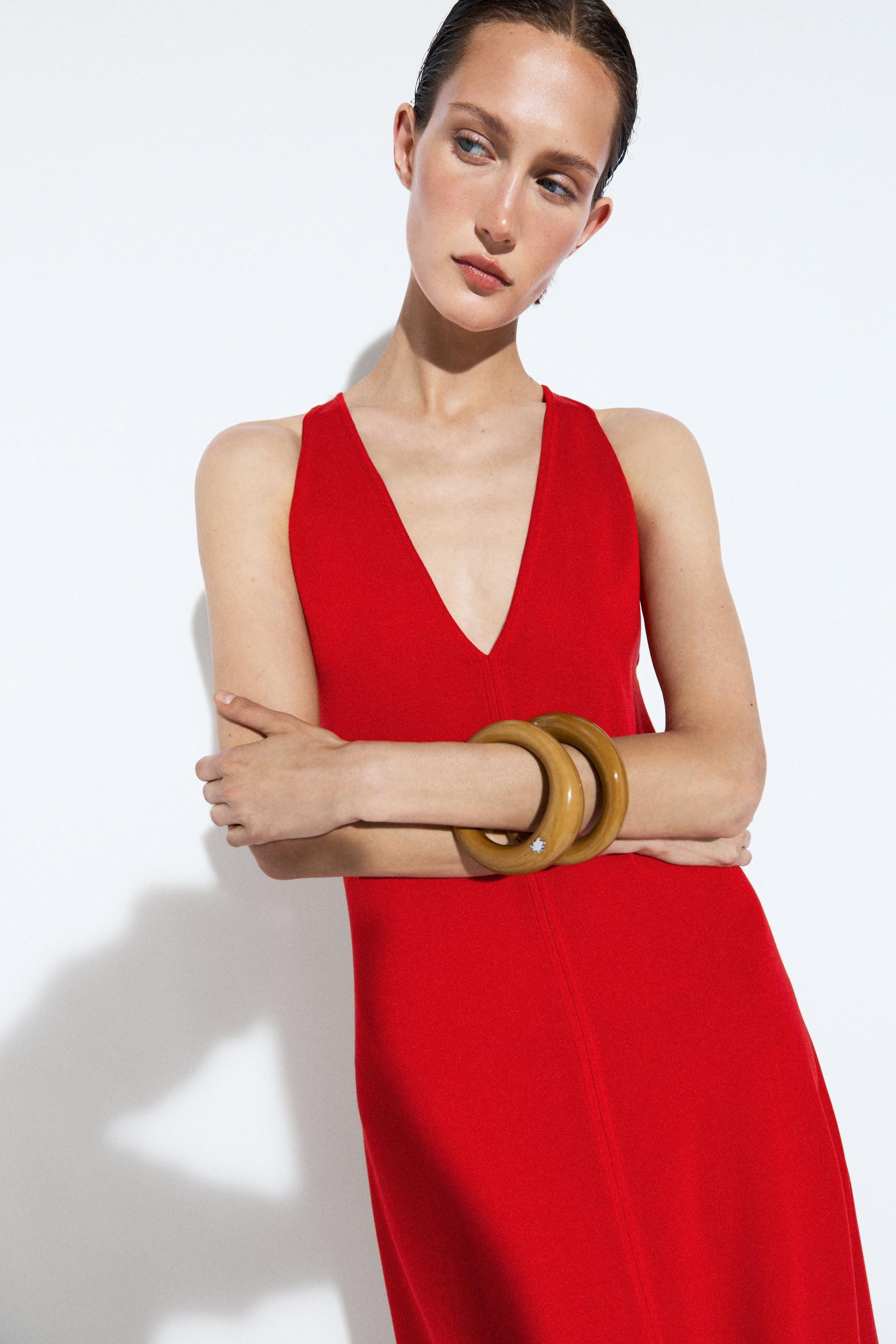 V-neck knit midi dress | Massimo Dutti UK