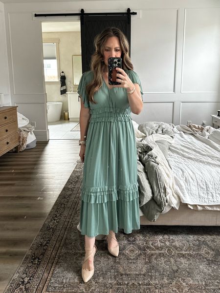 Favorite Sunday dress! It would be perfect at a wedding too! And it comes in such pretty colors! I am wearing the sage. 
#easterdress 